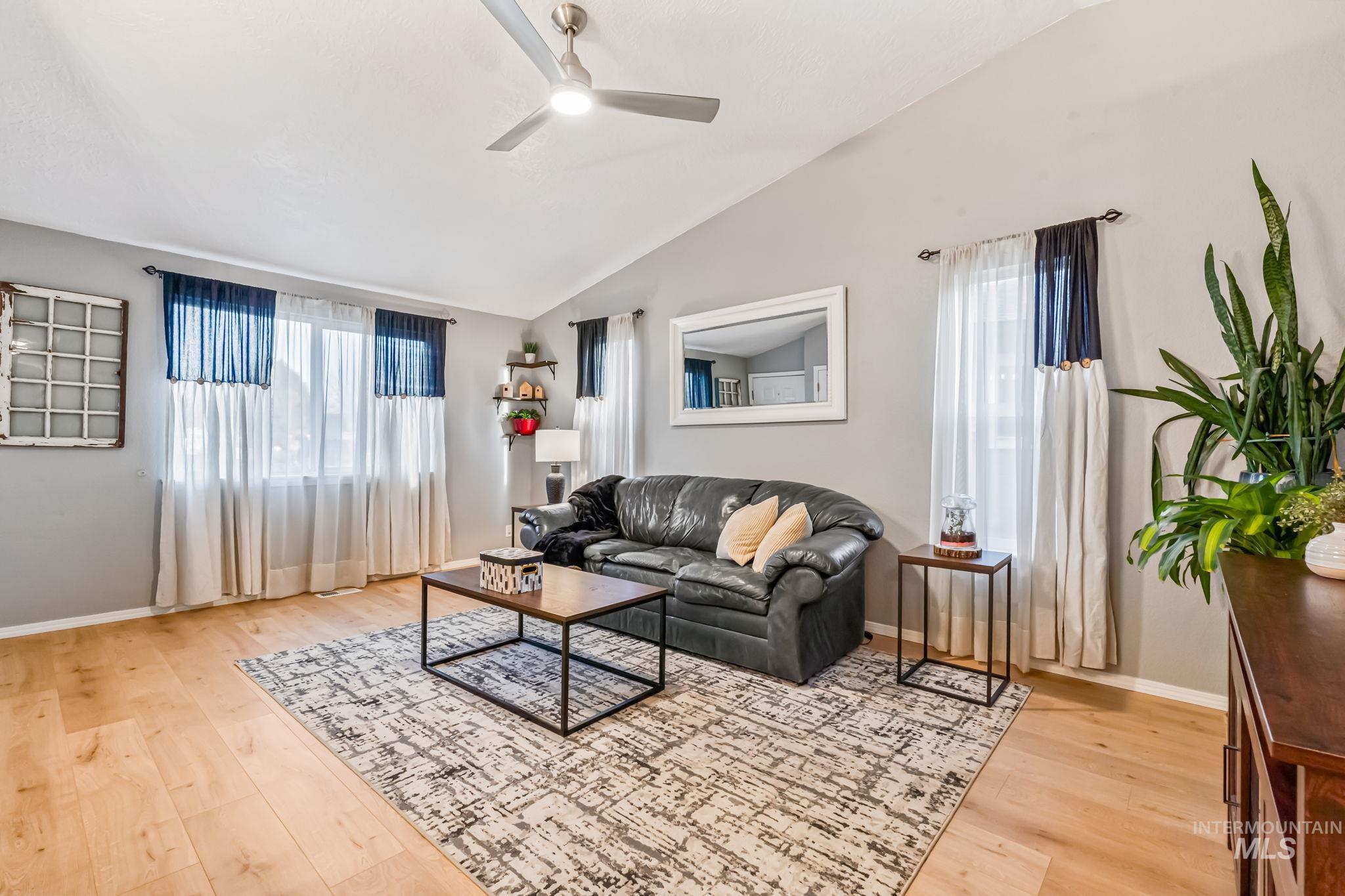 2828 W Leroy Ct, Meridian, Idaho 83642, 3 Bedrooms, 2 Bathrooms, Residential For Sale, Price $440,000,MLS 98977029