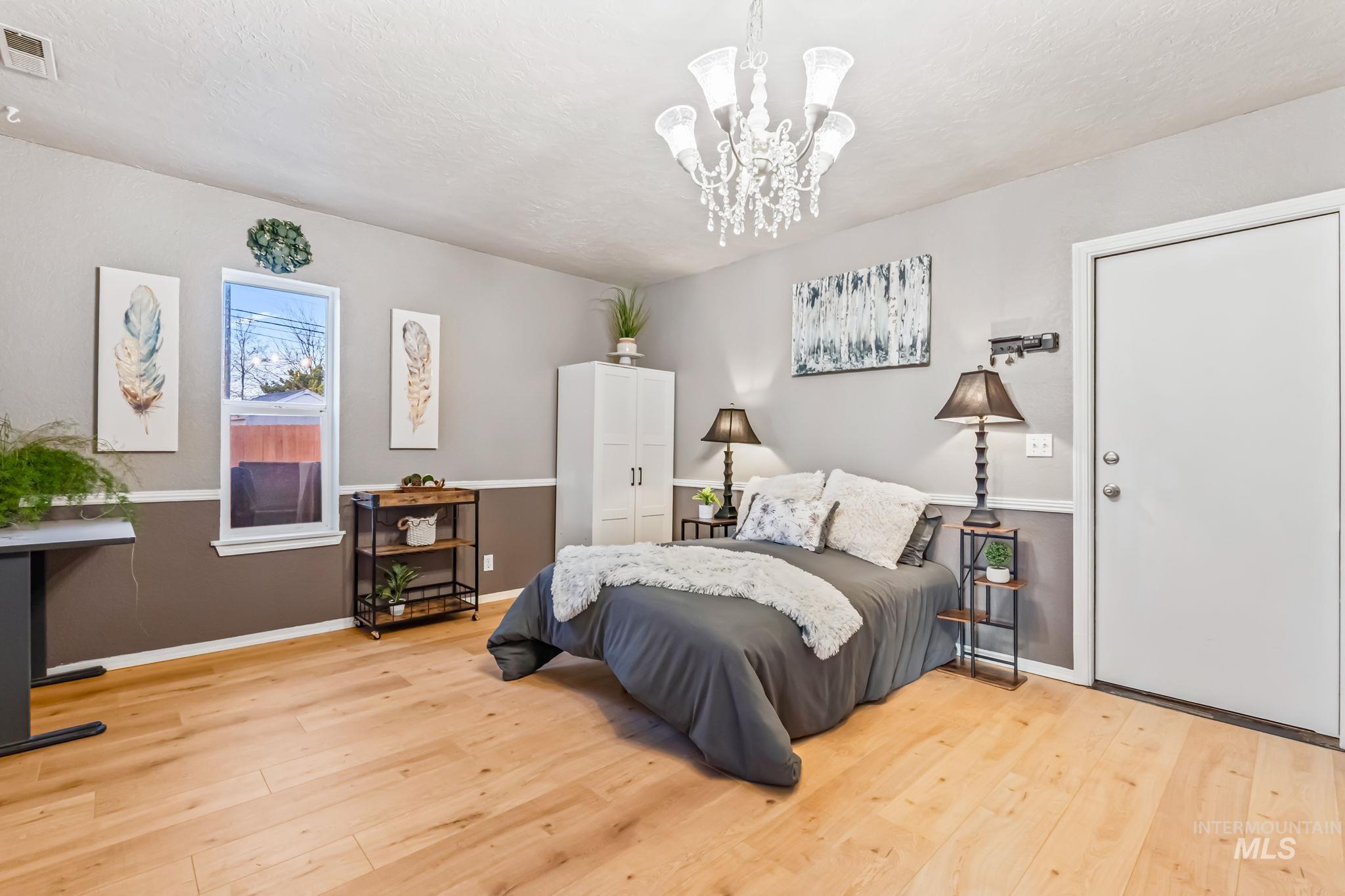 2828 W Leroy Ct, Meridian, Idaho 83642, 3 Bedrooms, 2 Bathrooms, Residential For Sale, Price $440,000,MLS 98977029