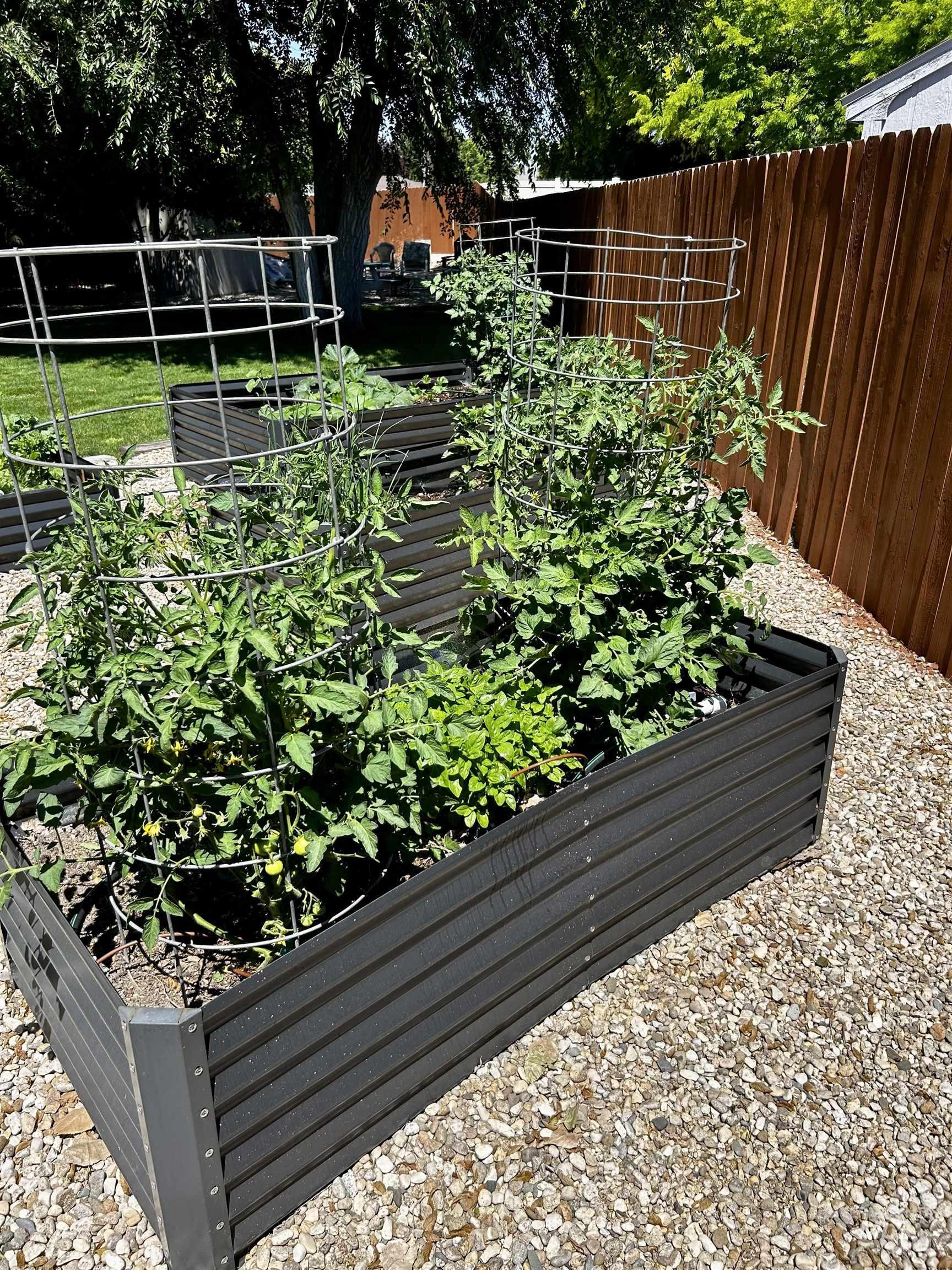 2828 W Leroy Ct, Meridian, Idaho 83642, 3 Bedrooms, 2 Bathrooms, Residential For Sale, Price $440,000,MLS 98977029