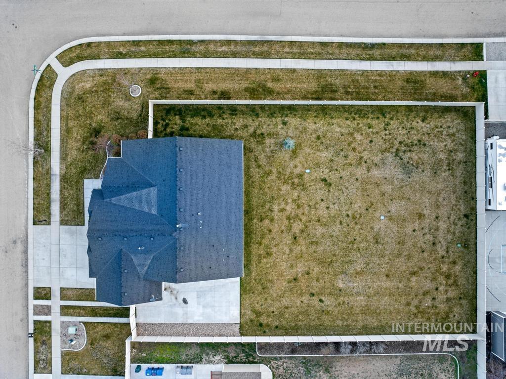 1883 N Prairie Wind, Middleton, Idaho 83644, 4 Bedrooms, 2 Bathrooms, Residential For Sale, Price $599,900,MLS 98977030