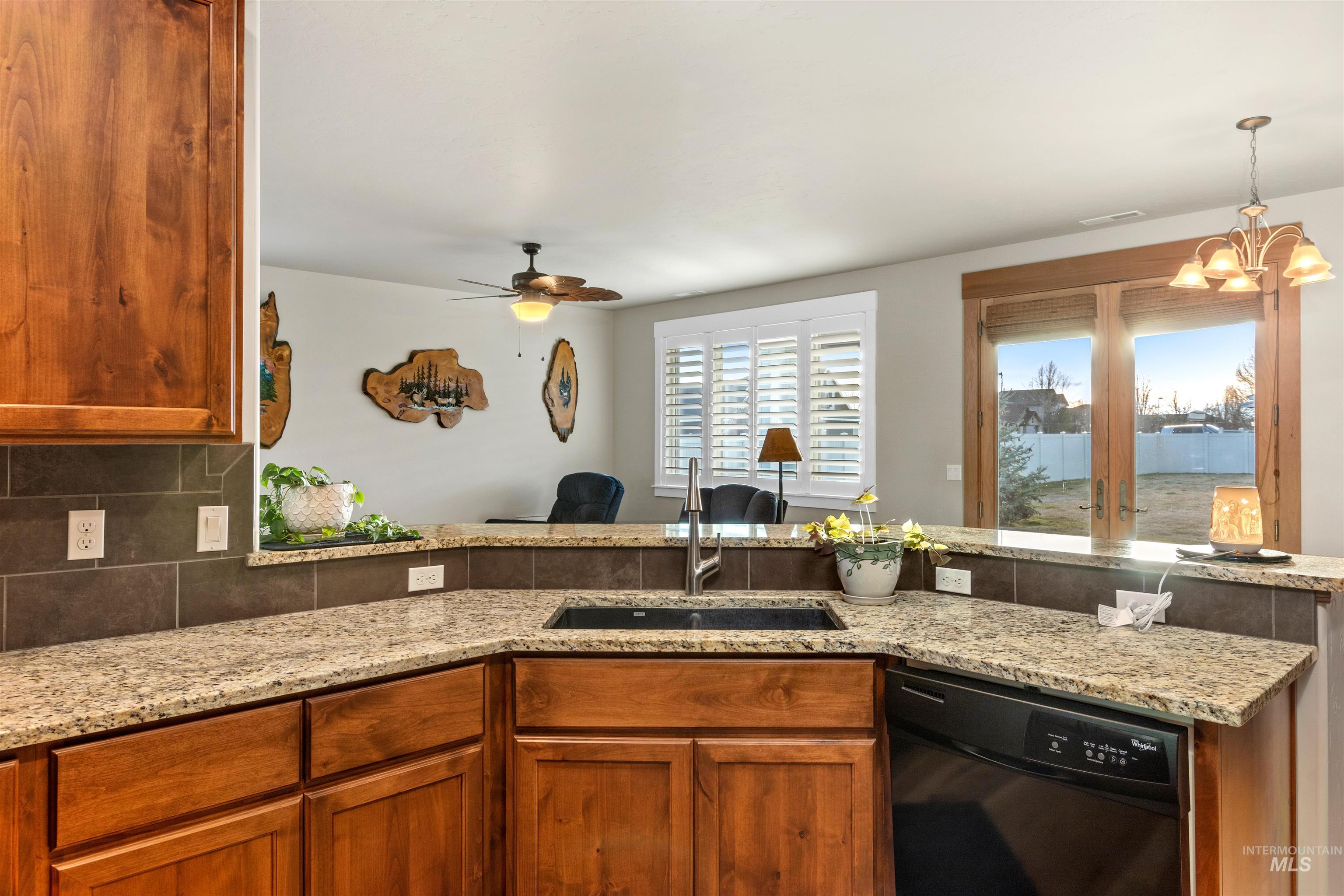 1883 N Prairie Wind, Middleton, Idaho 83644, 4 Bedrooms, 2 Bathrooms, Residential For Sale, Price $599,900,MLS 98977030