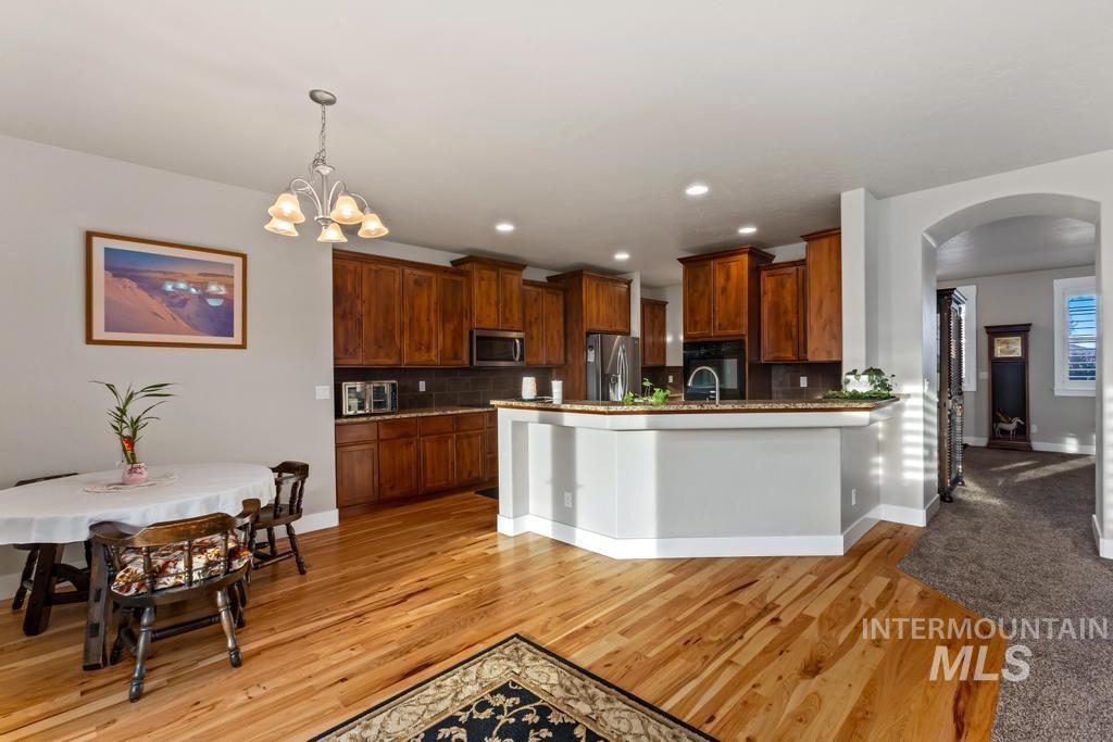 1883 N Prairie Wind, Middleton, Idaho 83644, 4 Bedrooms, 2 Bathrooms, Residential For Sale, Price $599,900,MLS 98977030