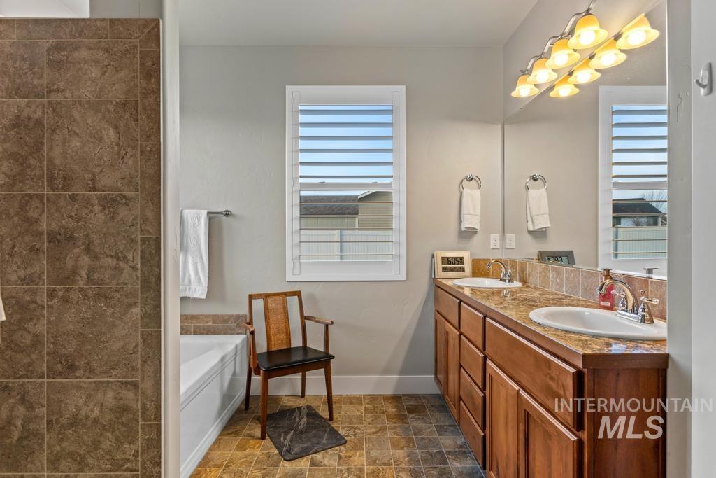 1883 N Prairie Wind, Middleton, Idaho 83644, 4 Bedrooms, 2 Bathrooms, Residential For Sale, Price $599,900,MLS 98977030