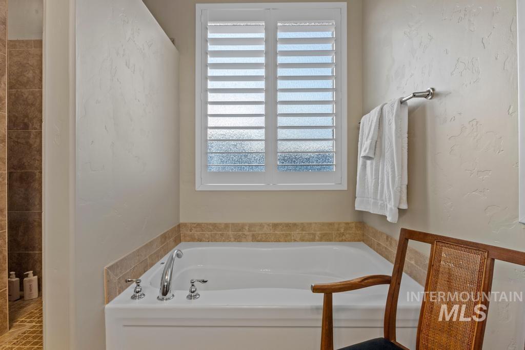 1883 N Prairie Wind, Middleton, Idaho 83644, 4 Bedrooms, 2 Bathrooms, Residential For Sale, Price $599,900,MLS 98977030