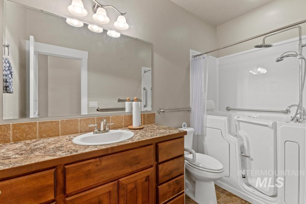 1883 N Prairie Wind, Middleton, Idaho 83644, 4 Bedrooms, 2 Bathrooms, Residential For Sale, Price $599,900,MLS 98977030