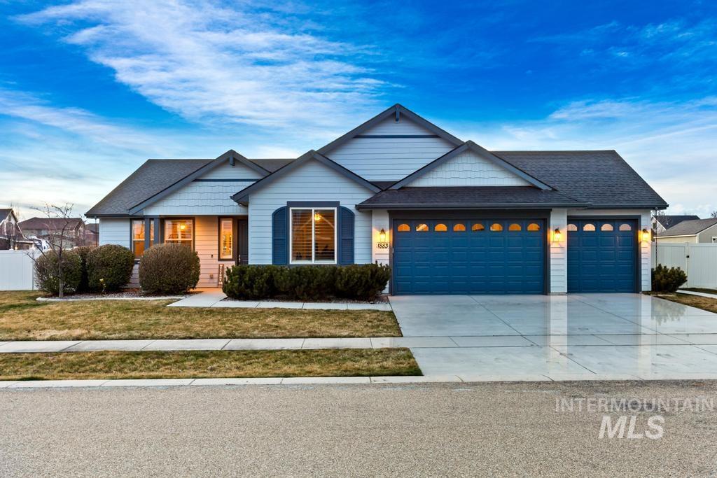 1883 N Prairie Wind, Middleton, Idaho 83644, 4 Bedrooms, 2 Bathrooms, Residential For Sale, Price $599,900,MLS 98977030