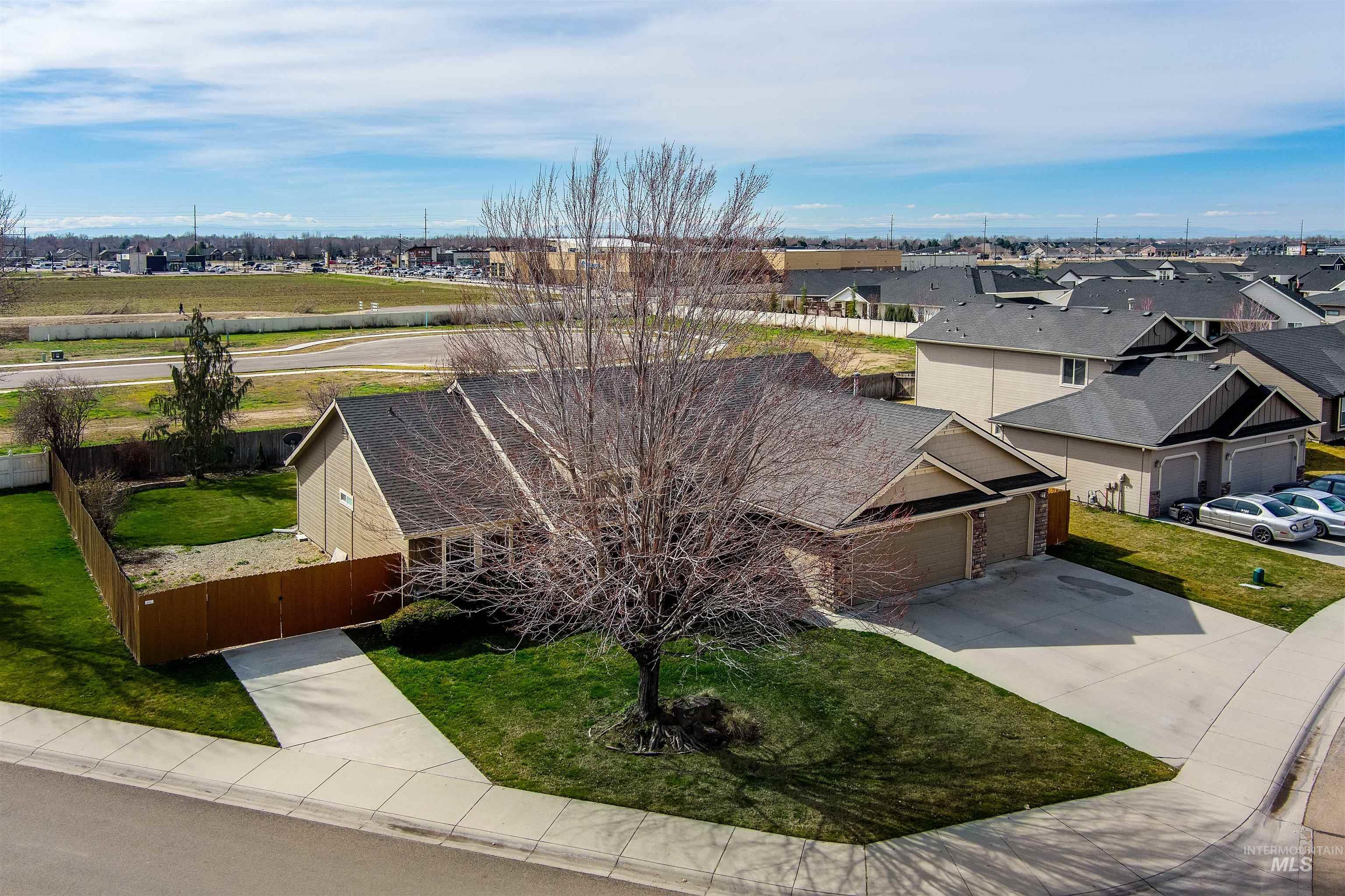 11677 W Gambrell St, Star, Idaho 83669, 3 Bedrooms, 2 Bathrooms, Residential For Sale, Price $509,900,MLS 98977032