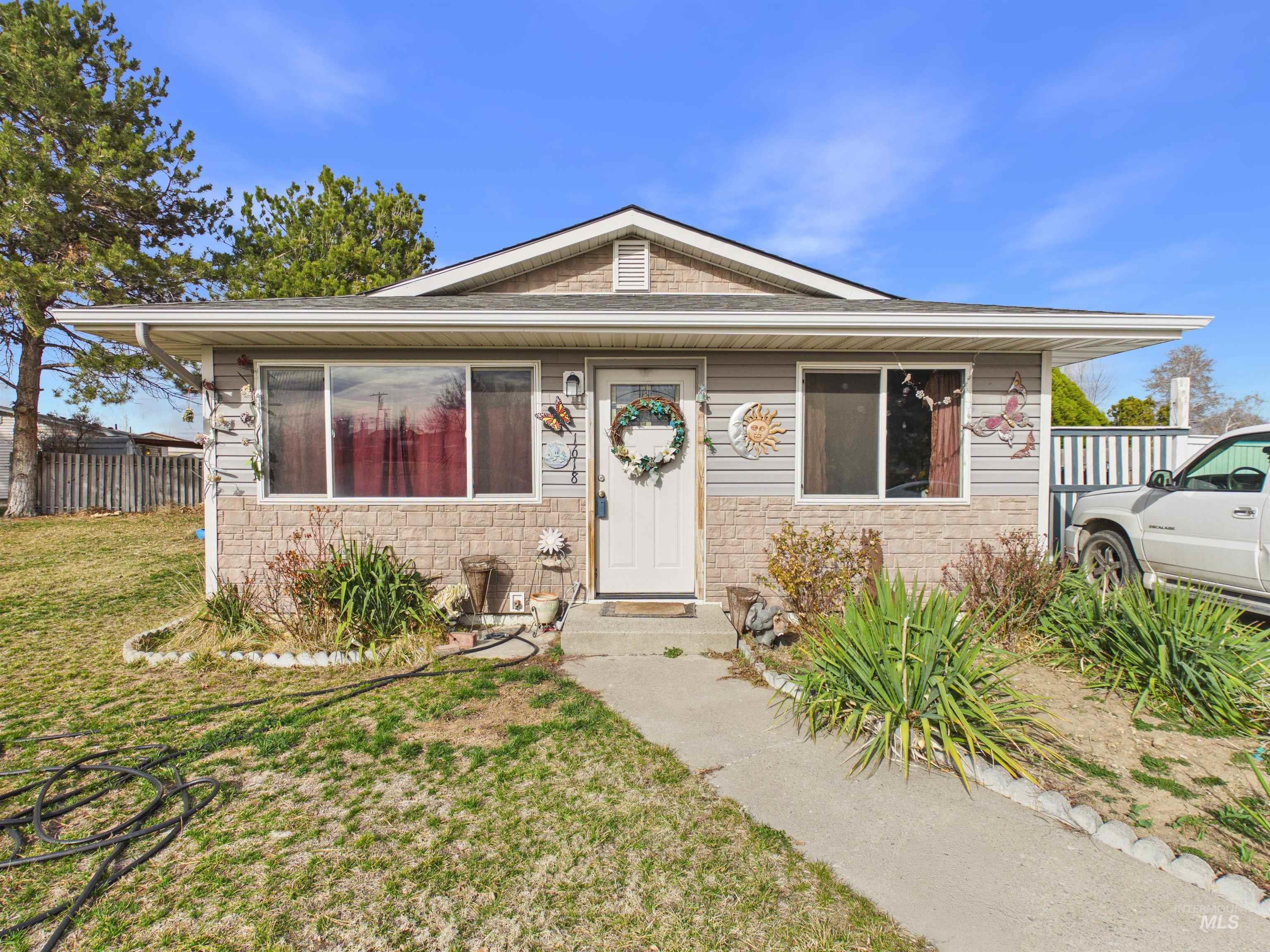 1618 Gingko, Rupert, Idaho 83350, 3 Bedrooms, 1 Bathroom, Residential For Sale, Price $245,000,MLS 98977035