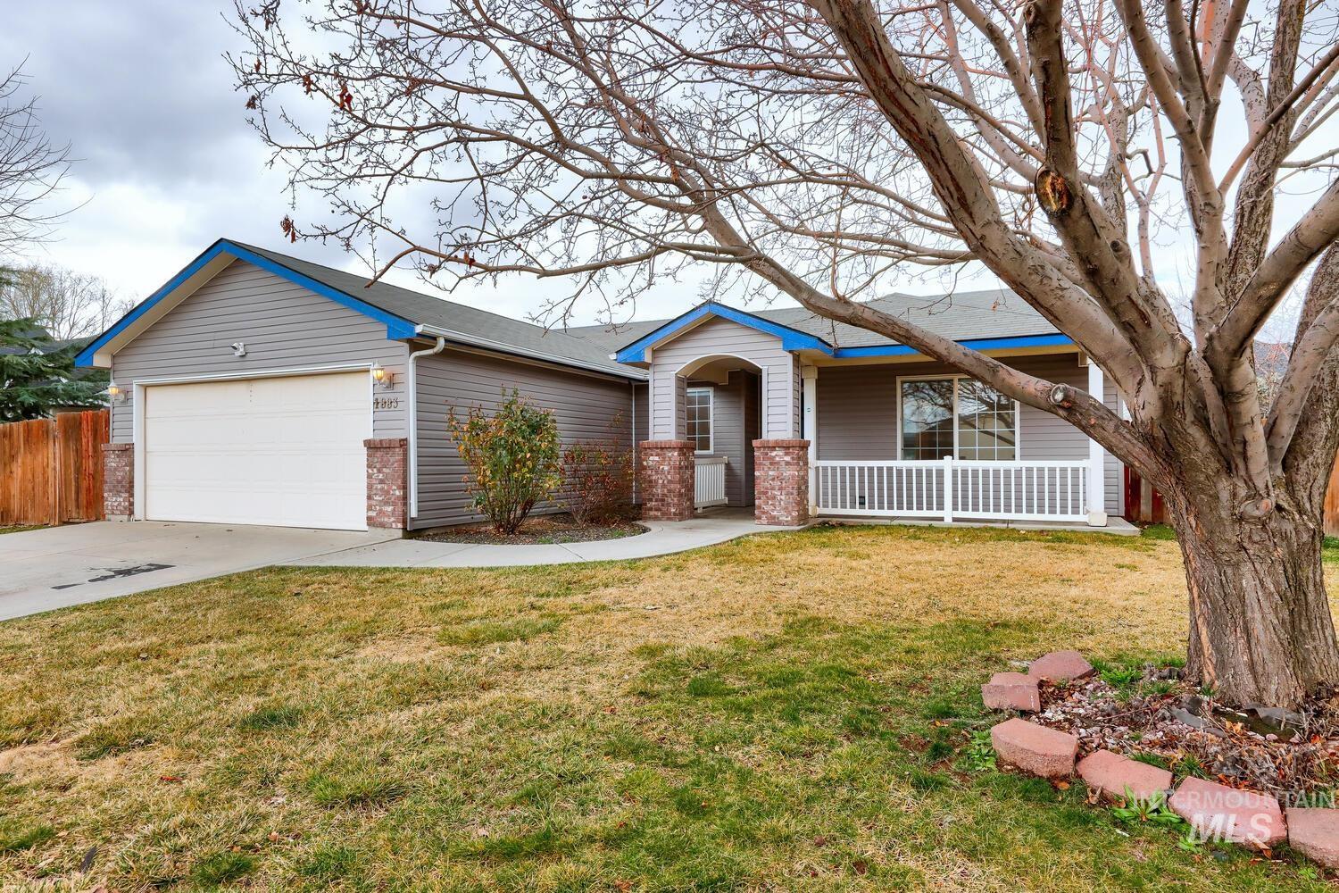 1883 N Pingo Ave., Kuna, Idaho 83634, 3 Bedrooms, 2 Bathrooms, Residential For Sale, Price $360,000, 98977036