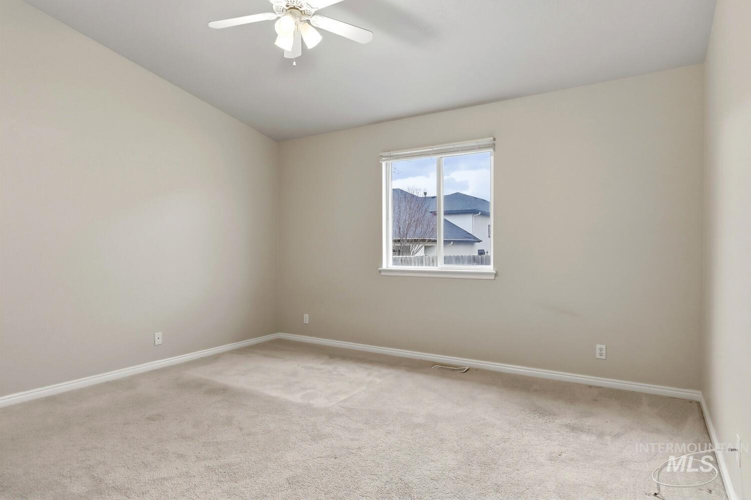 1883 N Pingo Ave., Kuna, Idaho 83634, 3 Bedrooms, 2 Bathrooms, Residential For Sale, Price $360,000, 98977036