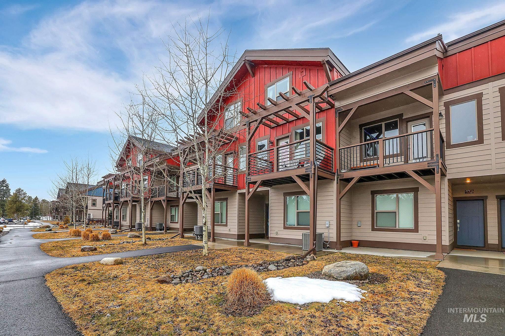 104 Broken Pine Ln., McCall, Idaho 83638, 3 Bedrooms, 3 Bathrooms, Residential For Sale, Price $539,900,MLS 98977040