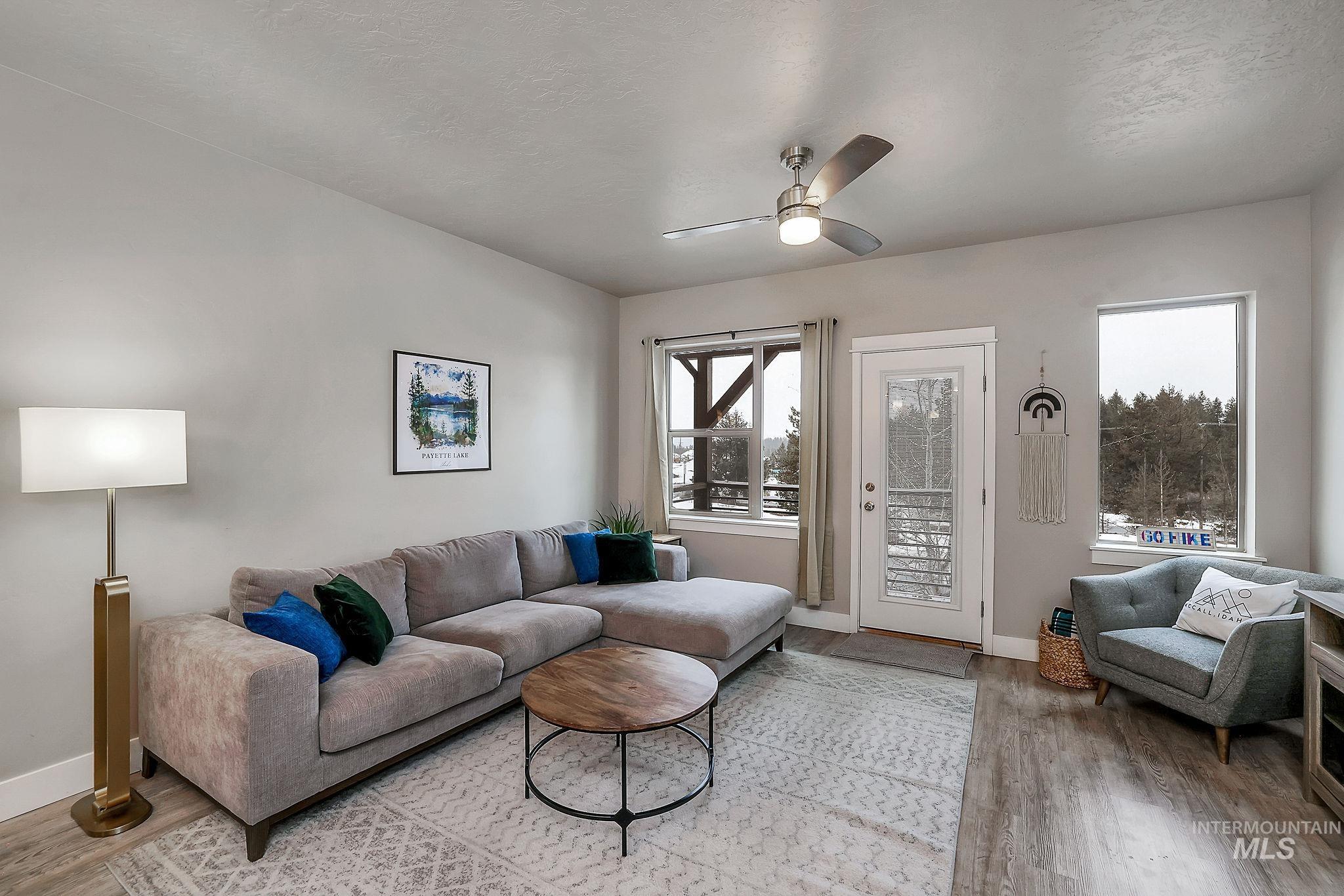 104 Broken Pine Ln., McCall, Idaho 83638, 3 Bedrooms, 3 Bathrooms, Residential For Sale, Price $539,900,MLS 98977040