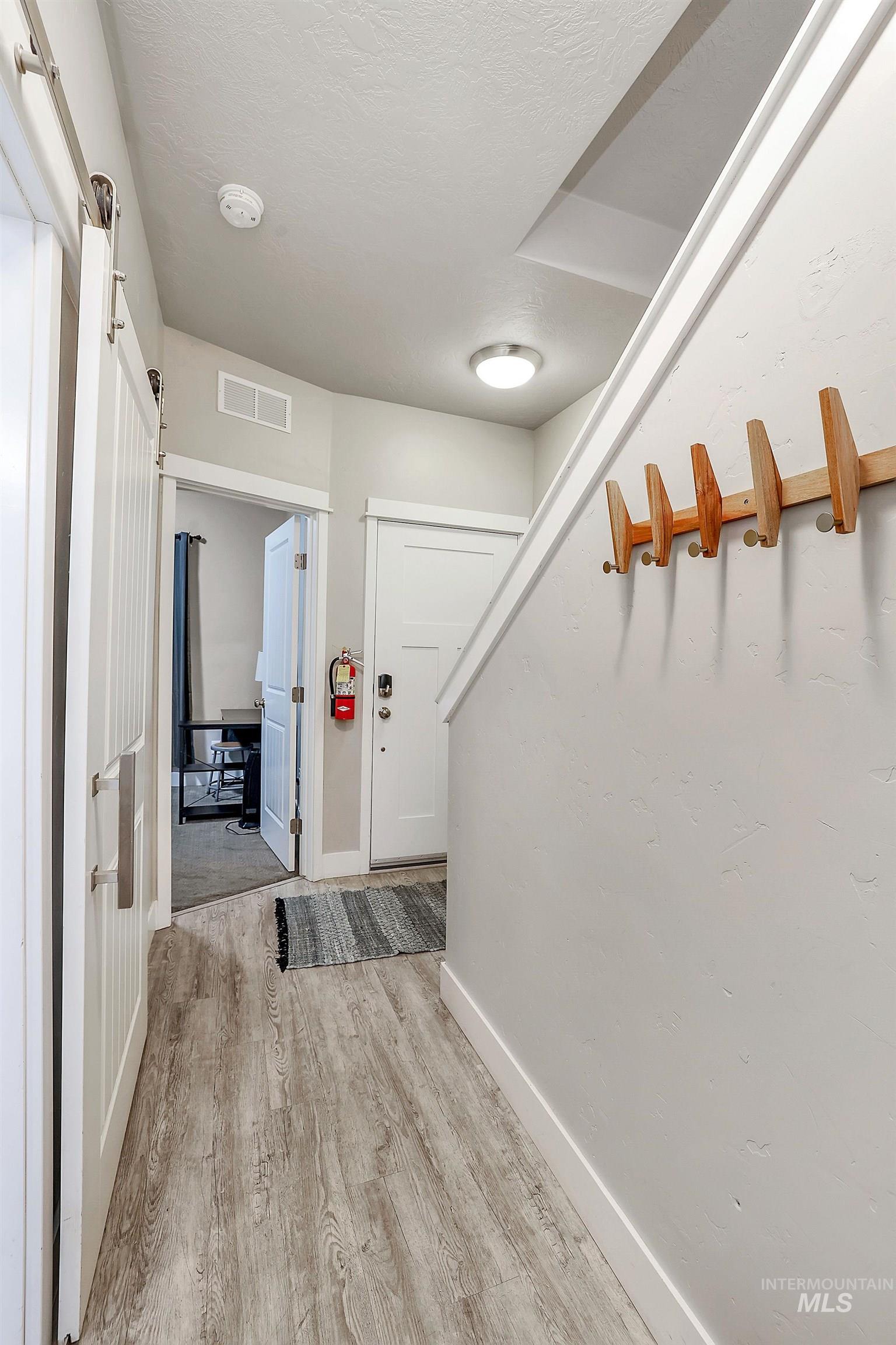 104 Broken Pine Ln., McCall, Idaho 83638, 3 Bedrooms, 3 Bathrooms, Residential For Sale, Price $539,900,MLS 98977040