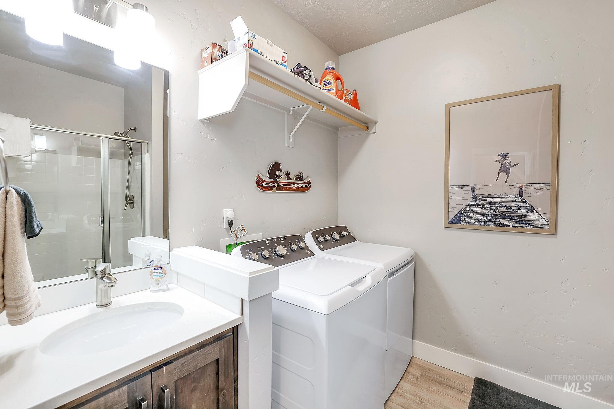 104 Broken Pine Ln., McCall, Idaho 83638, 3 Bedrooms, 3 Bathrooms, Residential For Sale, Price $539,900,MLS 98977040