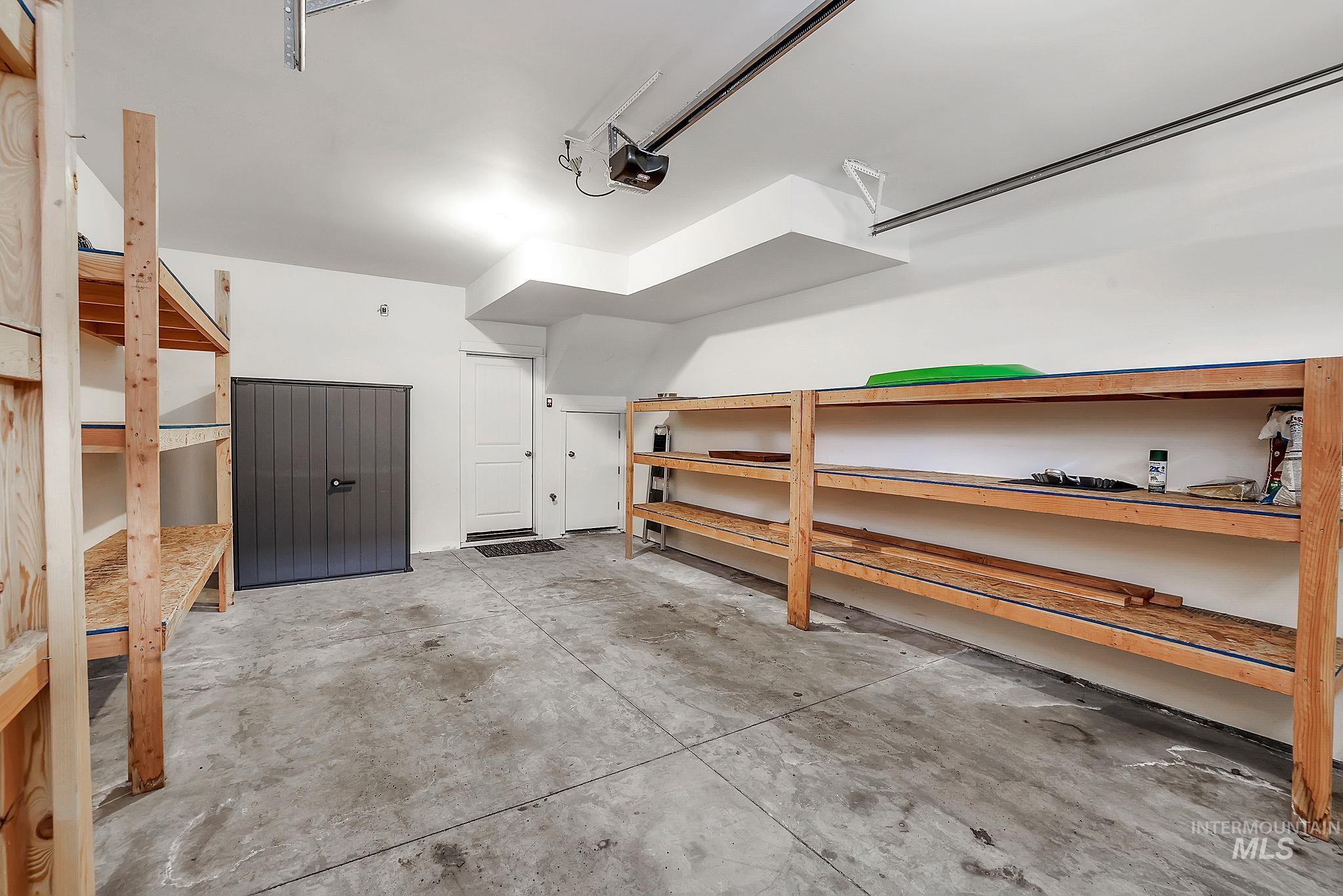 104 Broken Pine Ln., McCall, Idaho 83638, 3 Bedrooms, 3 Bathrooms, Residential For Sale, Price $539,900,MLS 98977040