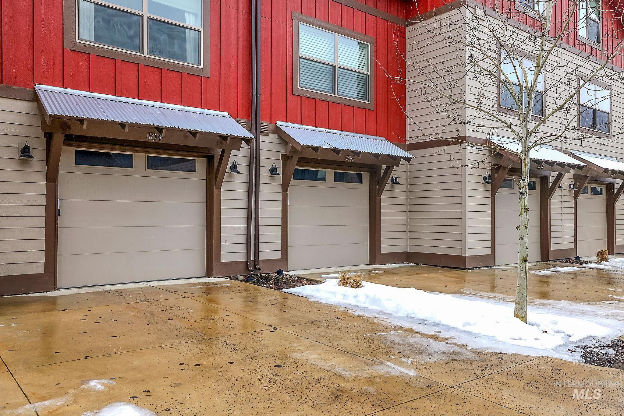 104 Broken Pine Ln., McCall, Idaho 83638, 3 Bedrooms, 3 Bathrooms, Residential For Sale, Price $539,900,MLS 98977040