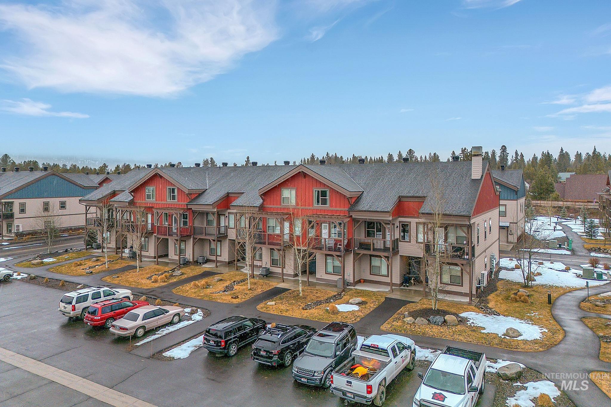 104 Broken Pine Ln., McCall, Idaho 83638, 3 Bedrooms, 3 Bathrooms, Residential For Sale, Price $539,900,MLS 98977040