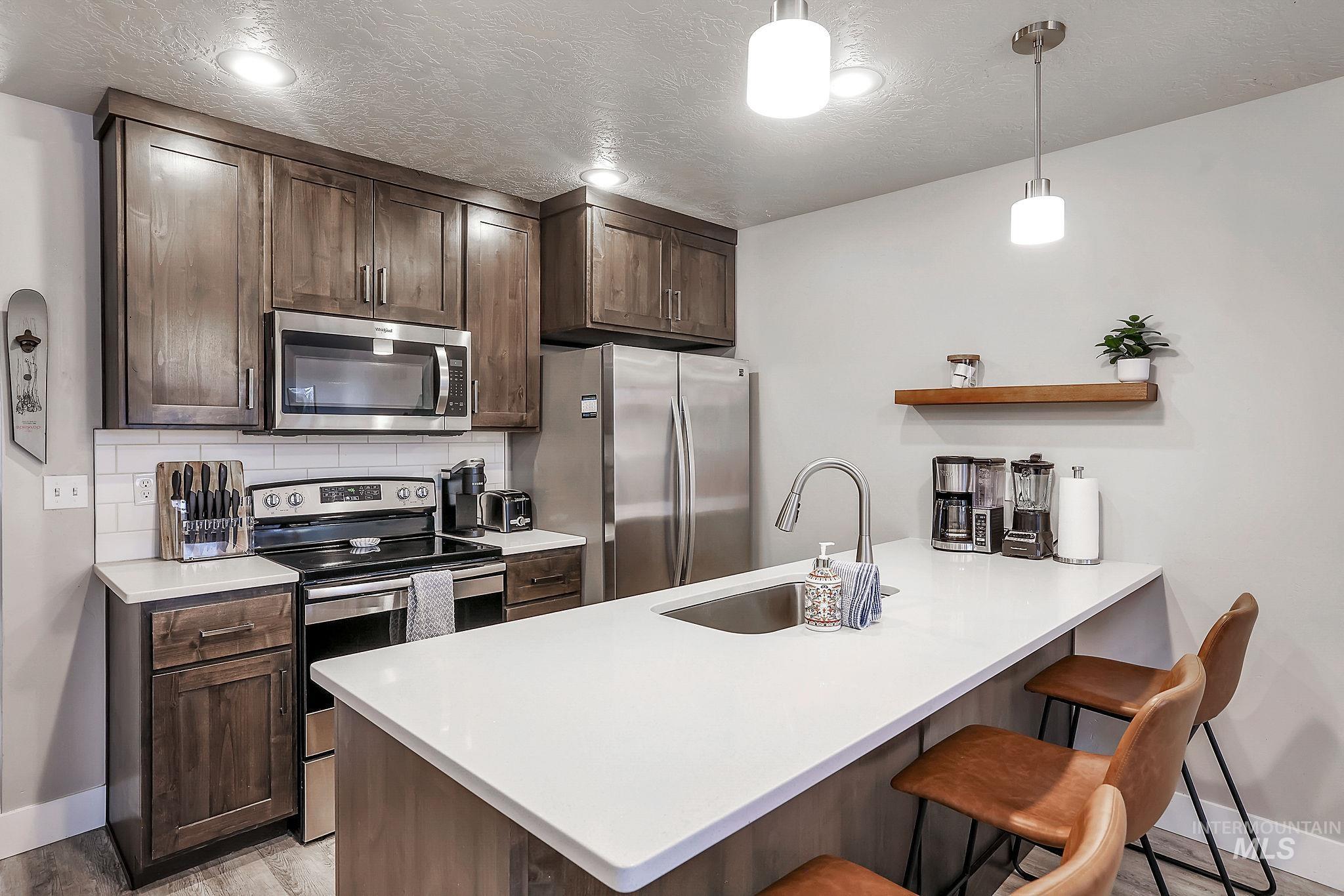 104 Broken Pine Ln., McCall, Idaho 83638, 3 Bedrooms, 3 Bathrooms, Residential For Sale, Price $539,900,MLS 98977040