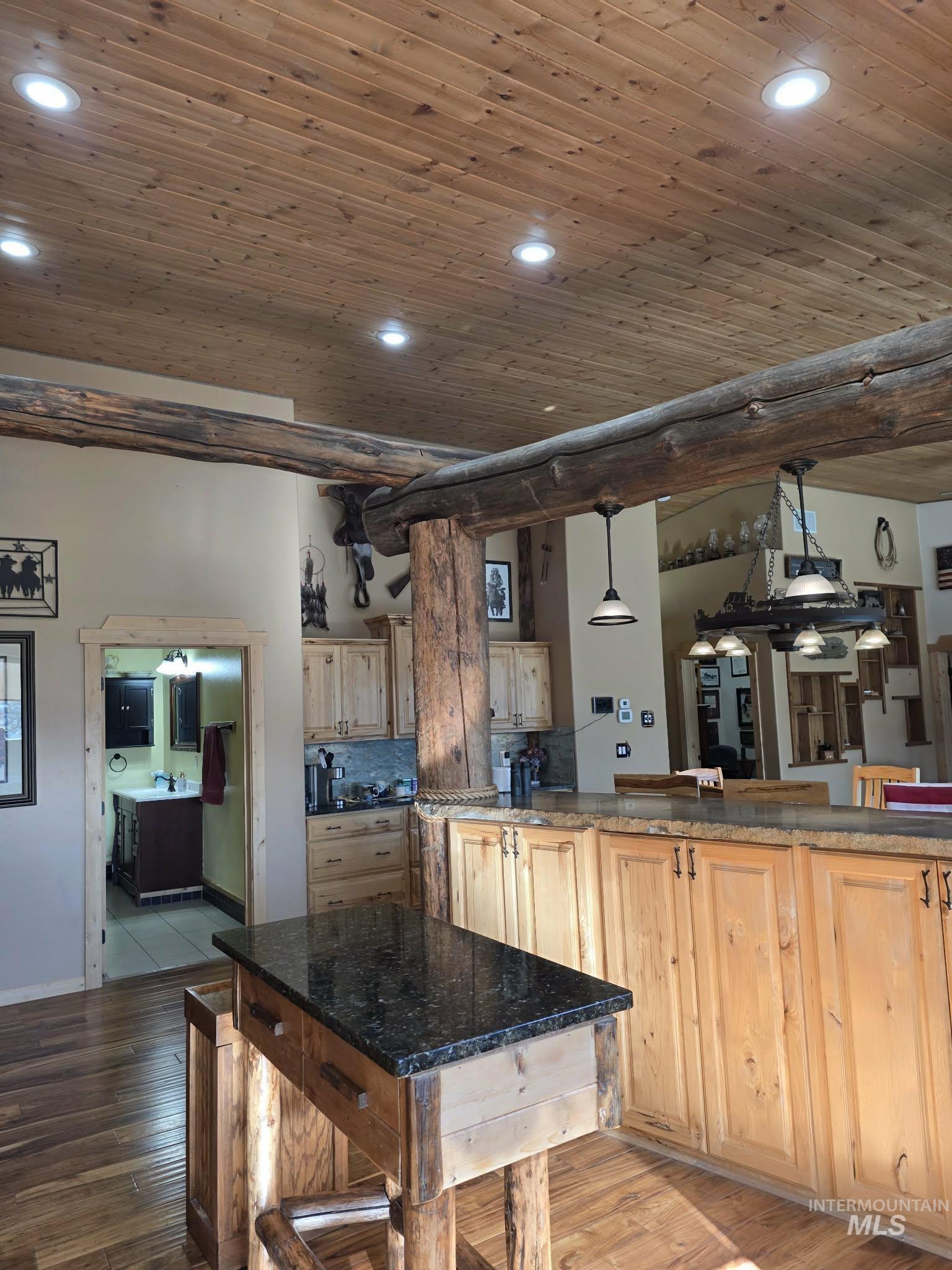 809 River Pointe Lane, Lenore, Idaho 83541, 2 Bedrooms, 2 Bathrooms, Residential For Sale, Price $995,000,MLS 98977042