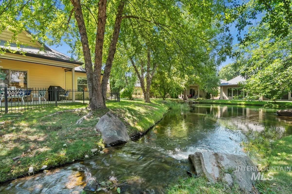 1908 S Stream Pointe Ln, Eagle, Idaho 83616-7135, 4 Bedrooms, 3.5 Bathrooms, Residential For Sale, Price $759,000, 98977043