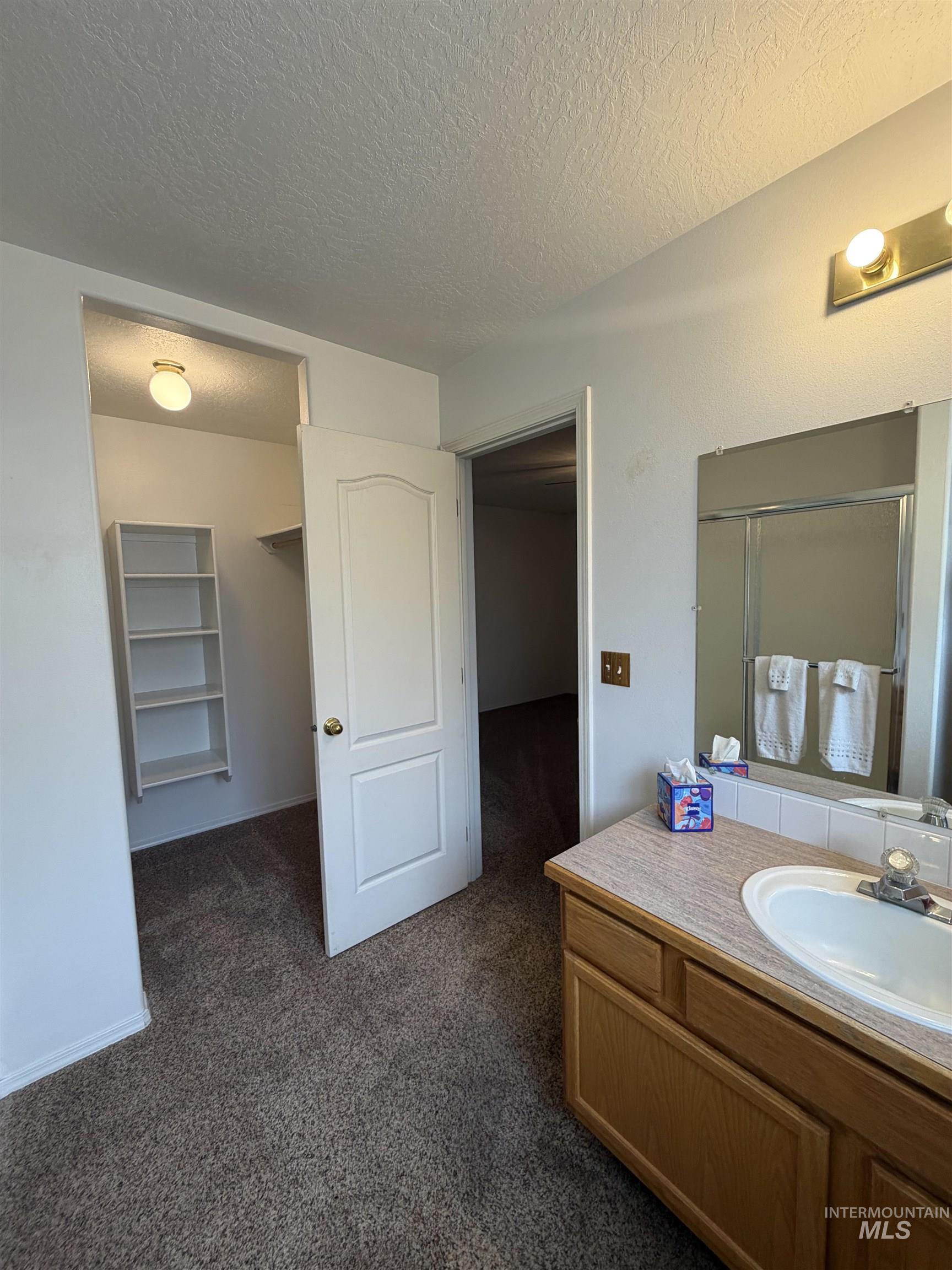 421 W 6th Street, Emmett, Idaho 83617, 3 Bedrooms, 2 Bathrooms, Residential For Sale, Price $475,000,MLS 98977044