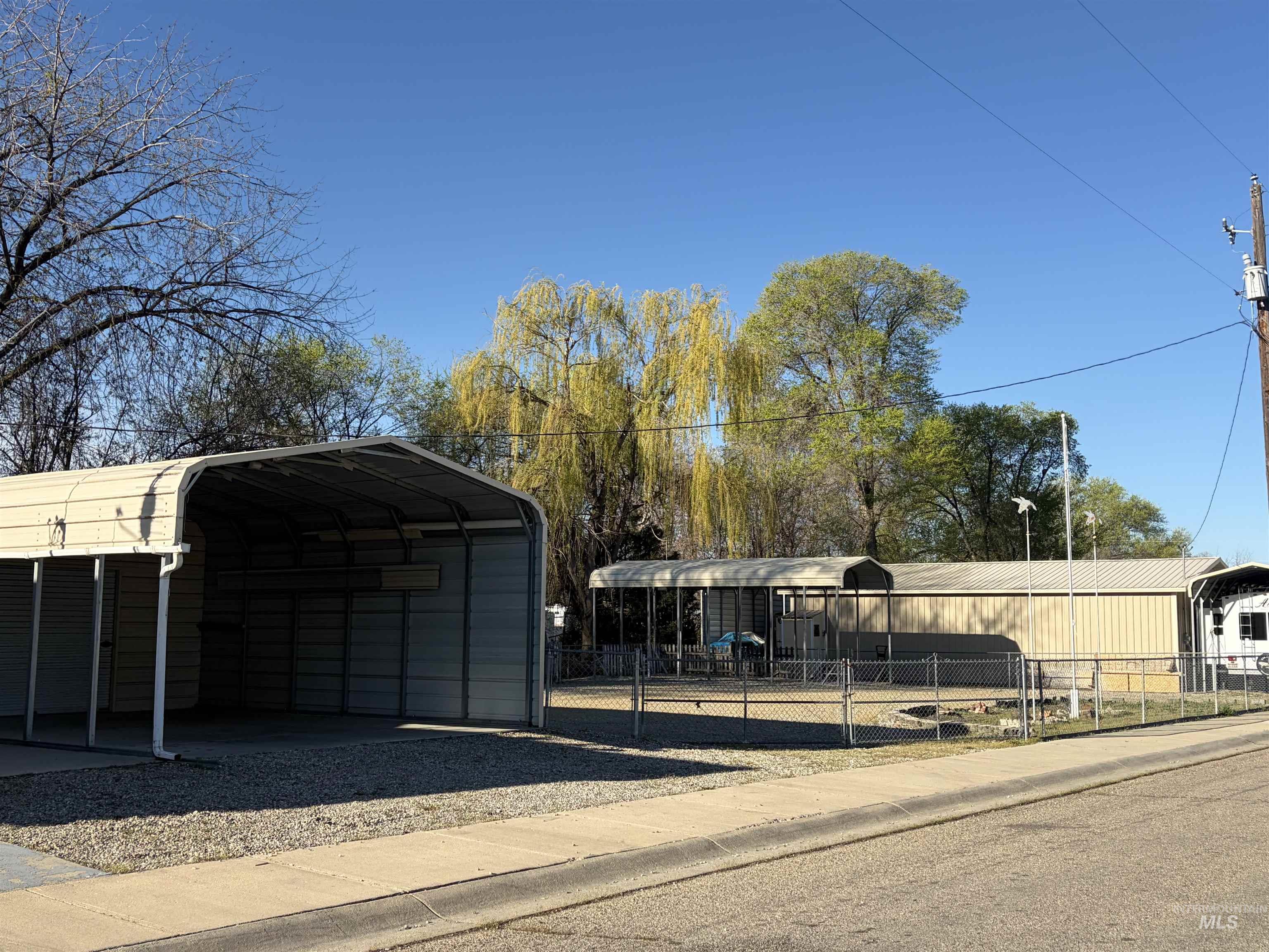 421 W 6th Street, Emmett, Idaho 83617, 3 Bedrooms, 2 Bathrooms, Residential For Sale, Price $475,000,MLS 98977044