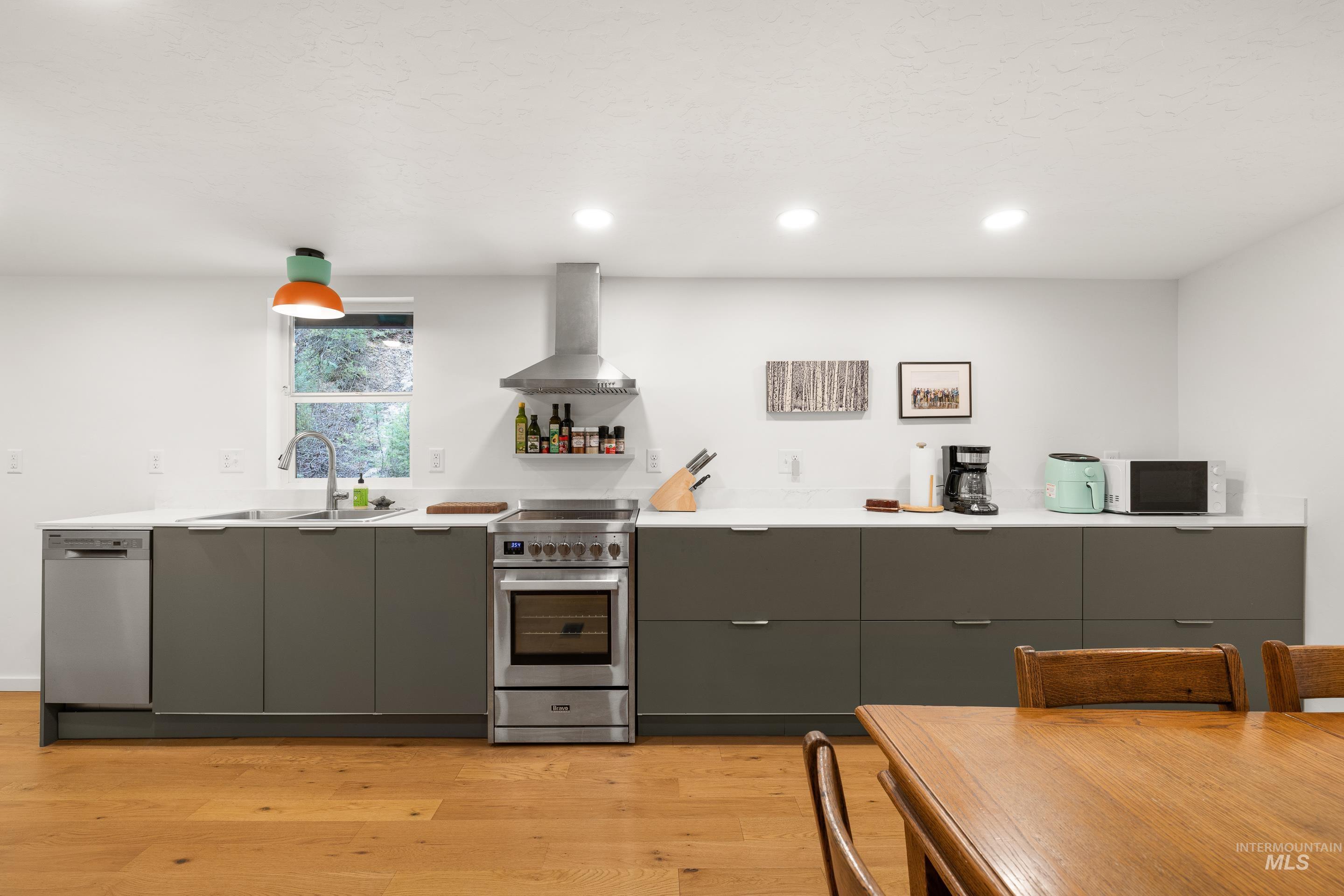 32 Sky Ridge, Garden Valley, Idaho 83622, 2 Bedrooms, 2 Bathrooms, Residential For Sale, Price $375,000, 98977045