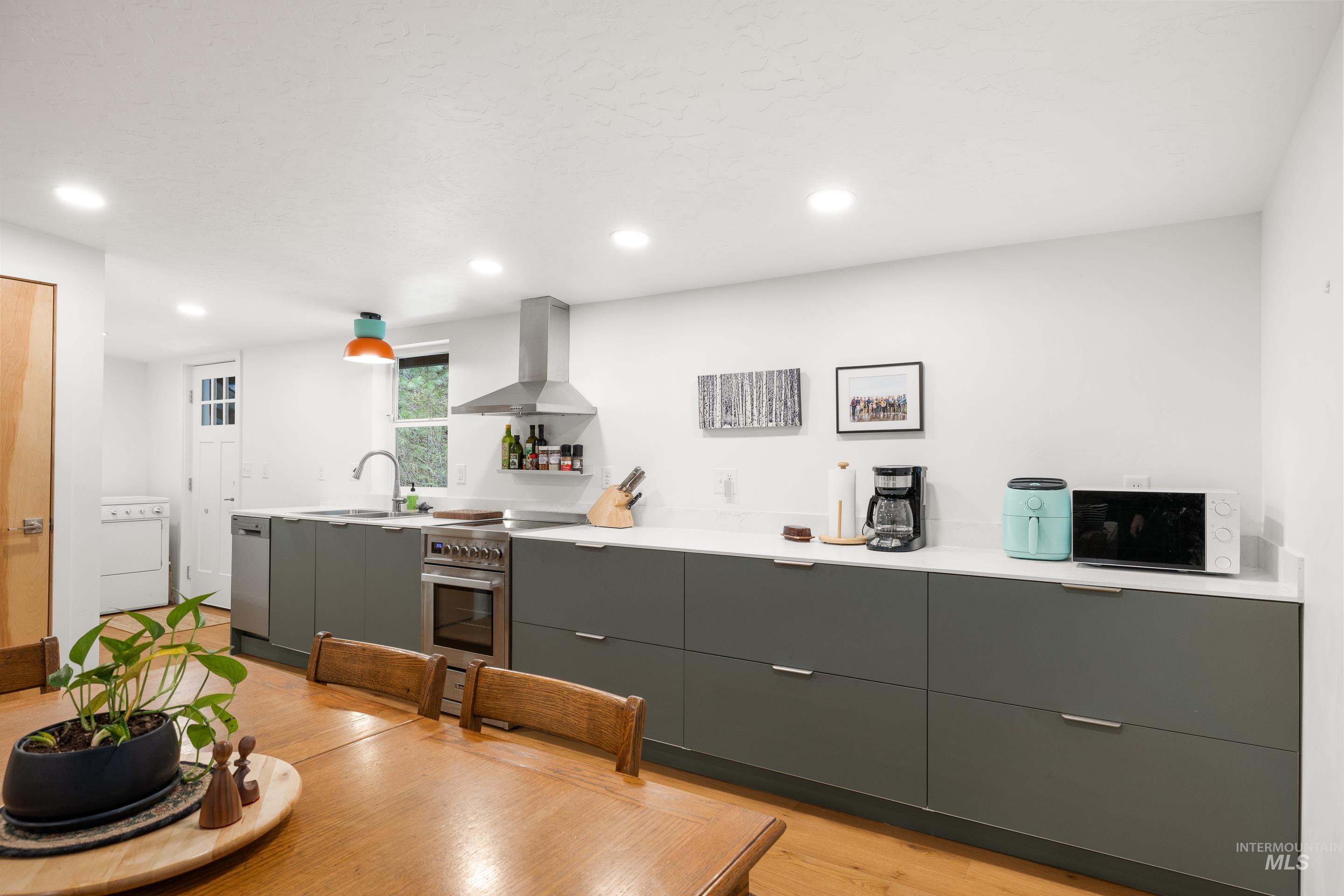 32 Sky Ridge, Garden Valley, Idaho 83622, 2 Bedrooms, 2 Bathrooms, Residential For Sale, Price $375,000, 98977045