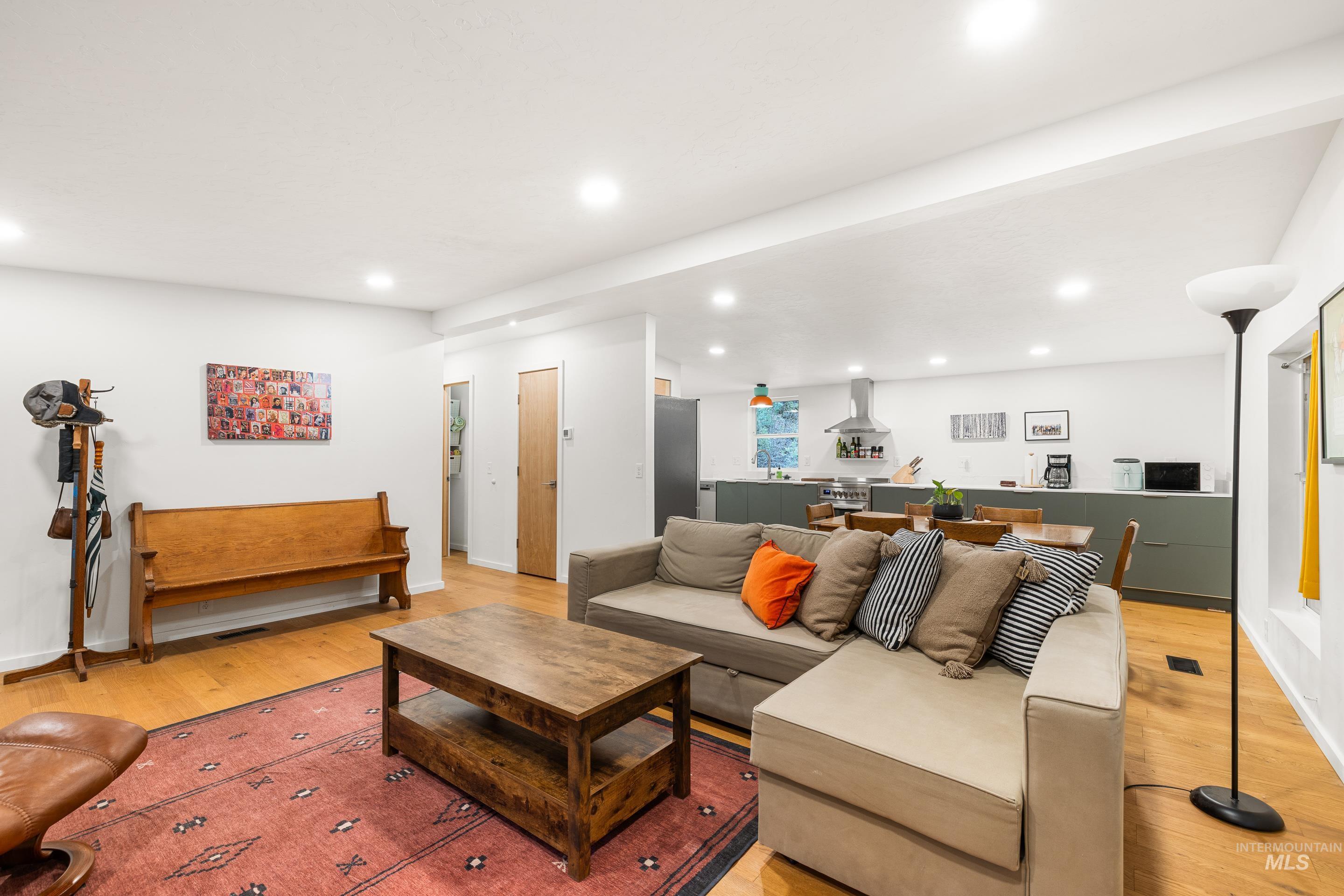 32 Sky Ridge, Garden Valley, Idaho 83622, 2 Bedrooms, 2 Bathrooms, Residential For Sale, Price $375,000, 98977045