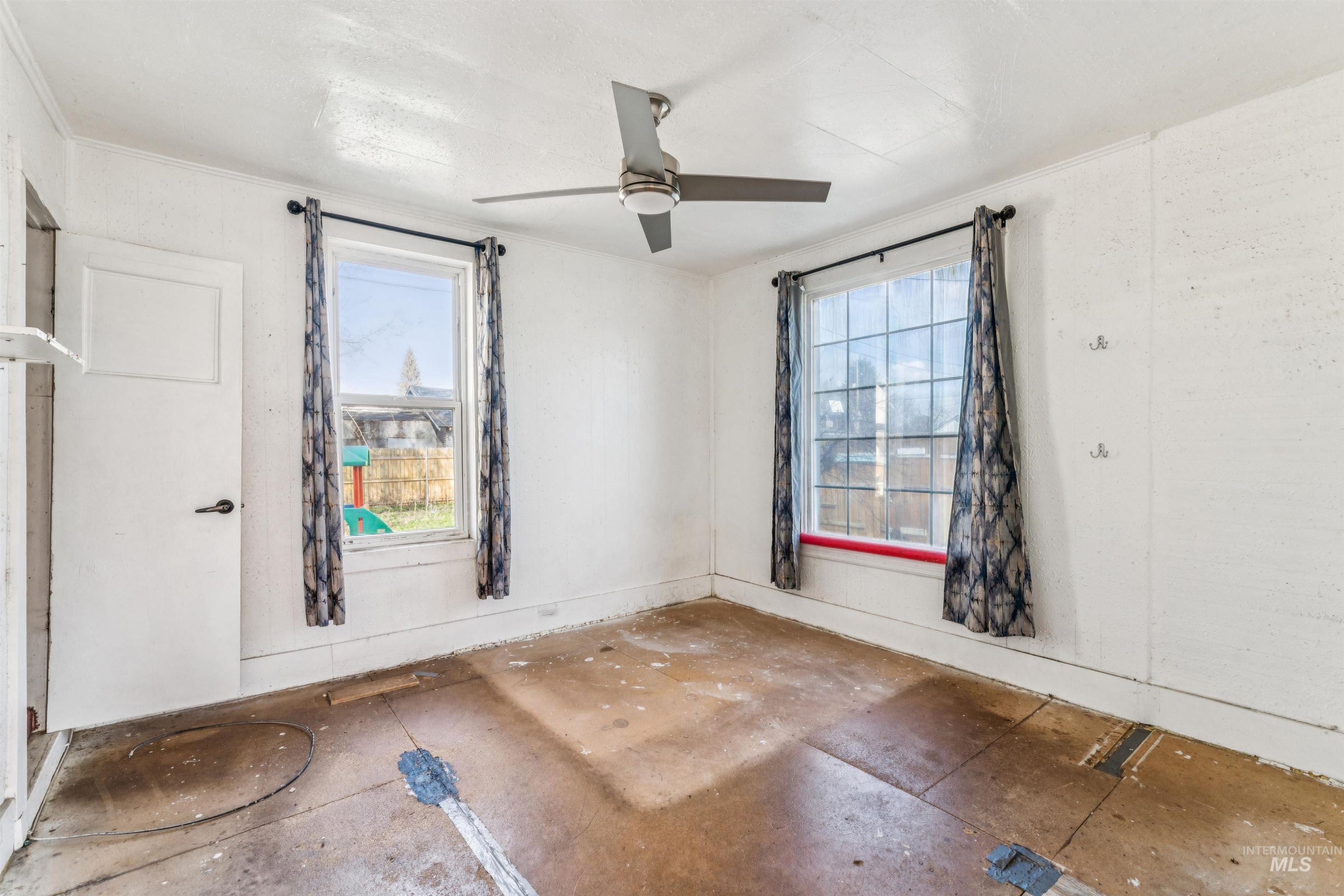 521 10th Ave N, Payette, Idaho 83661, 4 Bedrooms, 2 Bathrooms, Residential For Sale, Price $185,000,MLS 98977048