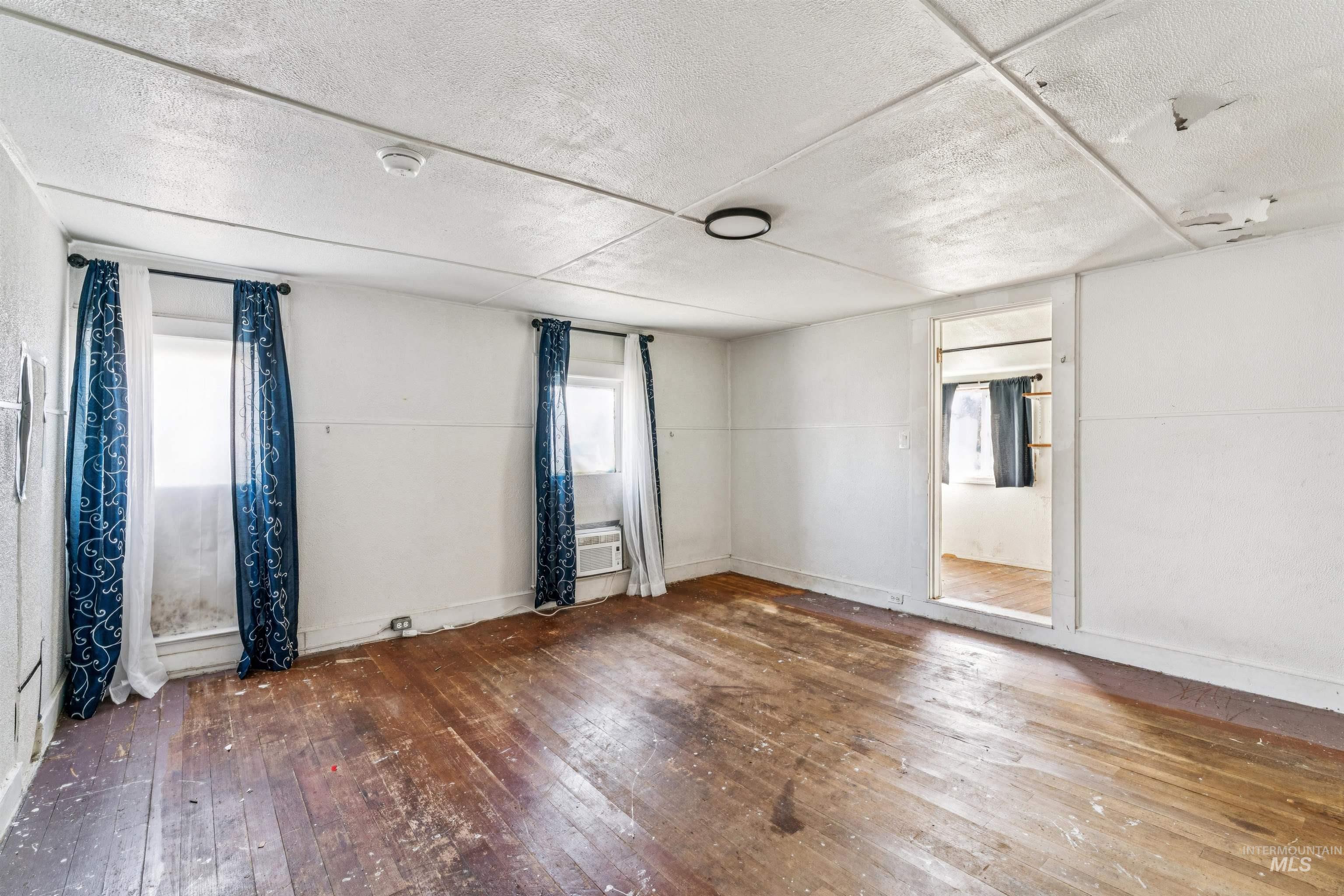 521 10th Ave N, Payette, Idaho 83661, 4 Bedrooms, 2 Bathrooms, Residential For Sale, Price $185,000,MLS 98977048