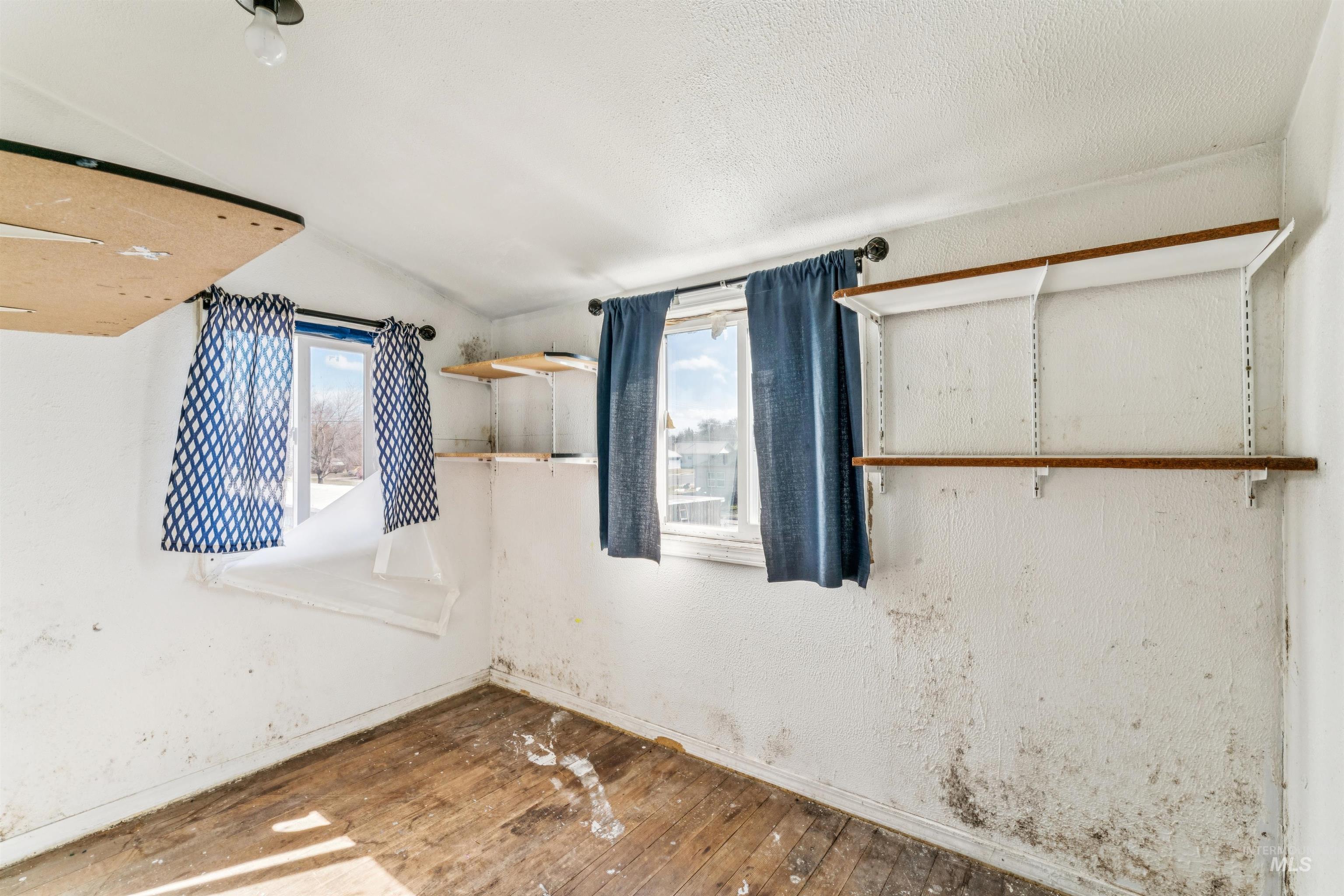 521 10th Ave N, Payette, Idaho 83661, 4 Bedrooms, 2 Bathrooms, Residential For Sale, Price $185,000,MLS 98977048