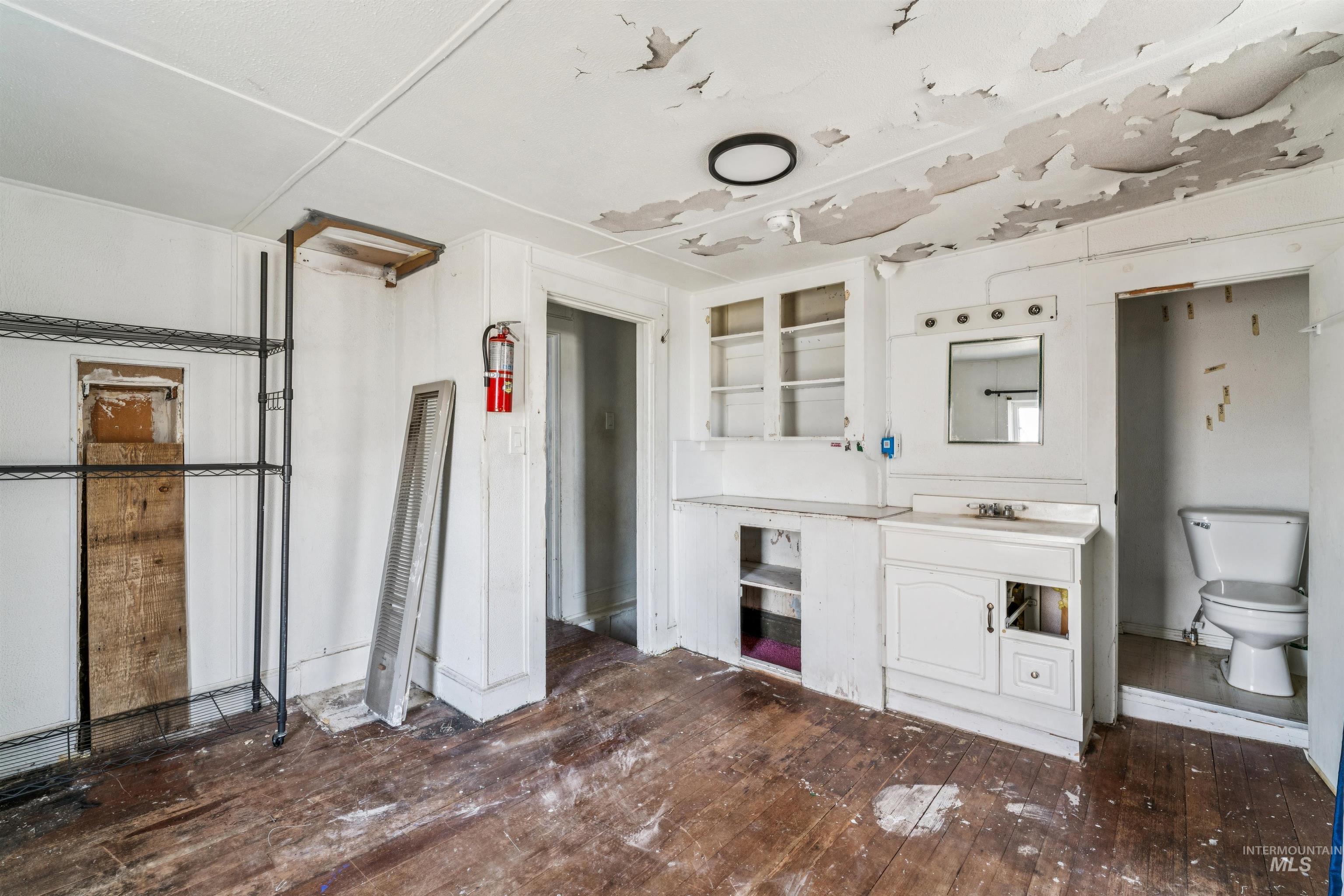 521 10th Ave N, Payette, Idaho 83661, 4 Bedrooms, 2 Bathrooms, Residential For Sale, Price $185,000,MLS 98977048