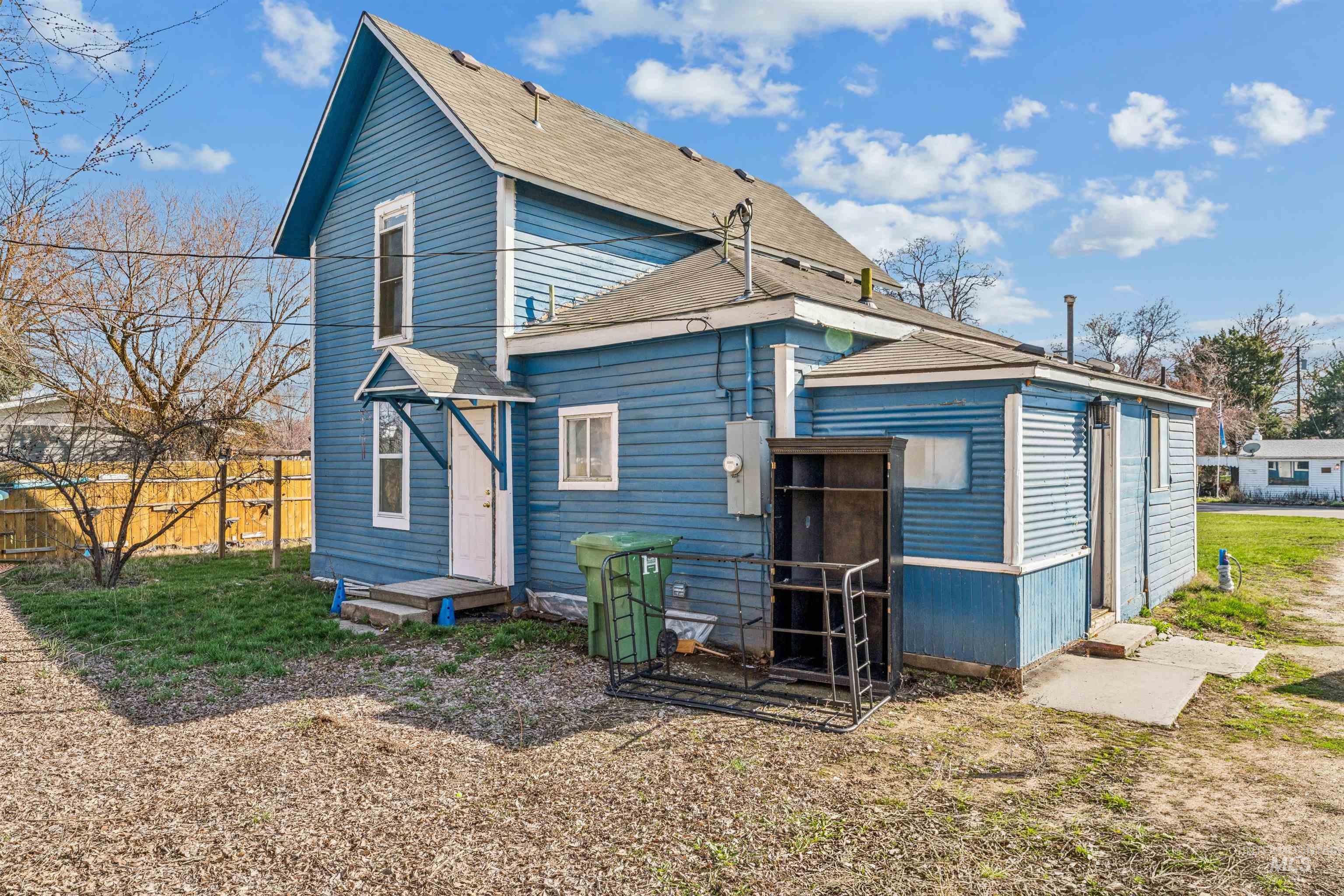 521 10th Ave N, Payette, Idaho 83661, 4 Bedrooms, 2 Bathrooms, Residential For Sale, Price $185,000,MLS 98977048