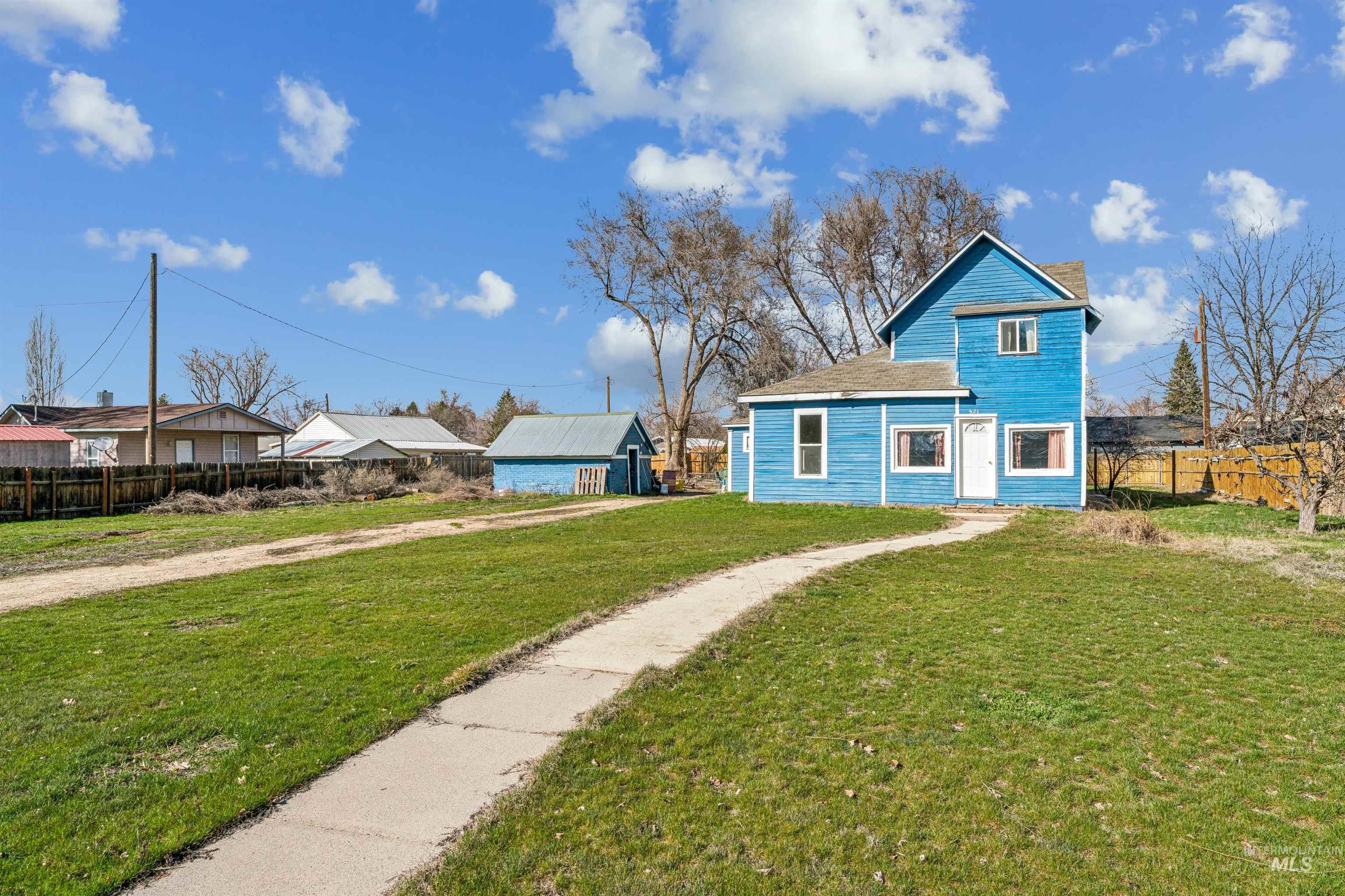 521 10th Ave N, Payette, Idaho 83661, 4 Bedrooms, 2 Bathrooms, Residential For Sale, Price $185,000,MLS 98977048