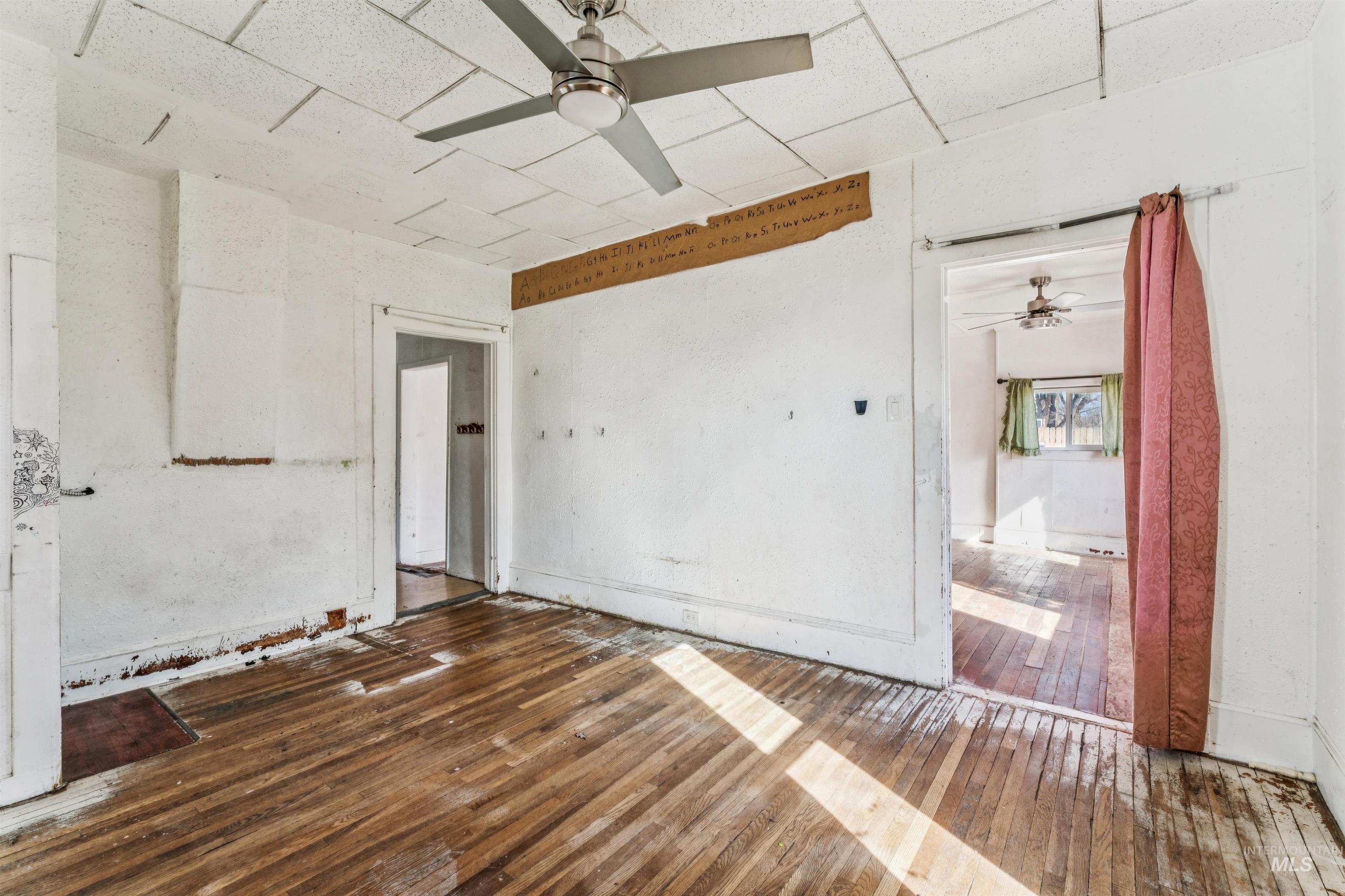 521 10th Ave N, Payette, Idaho 83661, 4 Bedrooms, 2 Bathrooms, Residential For Sale, Price $185,000,MLS 98977048