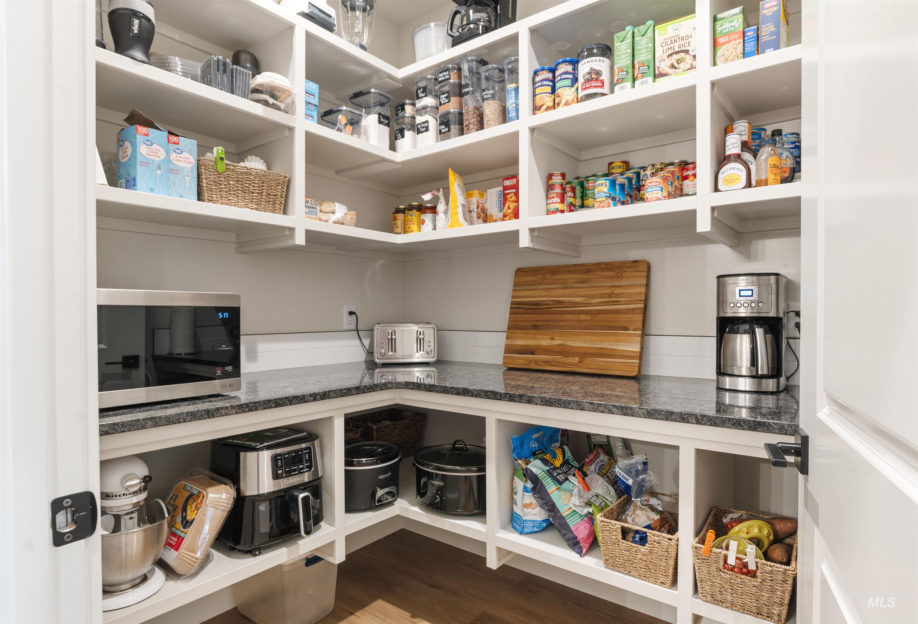 16901 Spring Meadow Drive, Caldwell, Idaho 83607, 4 Bedrooms, 2.5 Bathrooms, Residential For Sale, Price $1,199,900,MLS 98977049