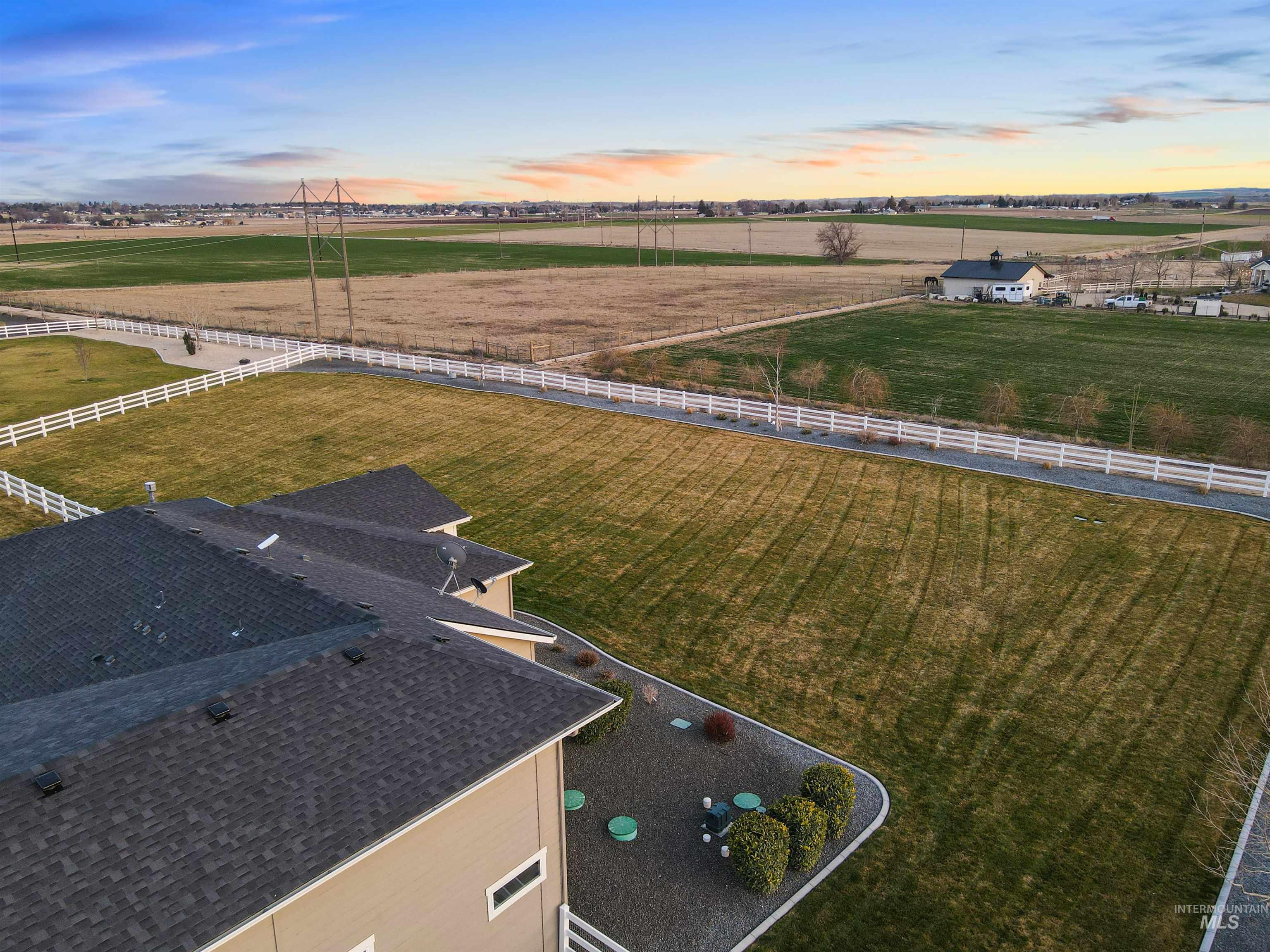 16901 Spring Meadow Drive, Caldwell, Idaho 83607, 4 Bedrooms, 2.5 Bathrooms, Residential For Sale, Price $1,199,900,MLS 98977049