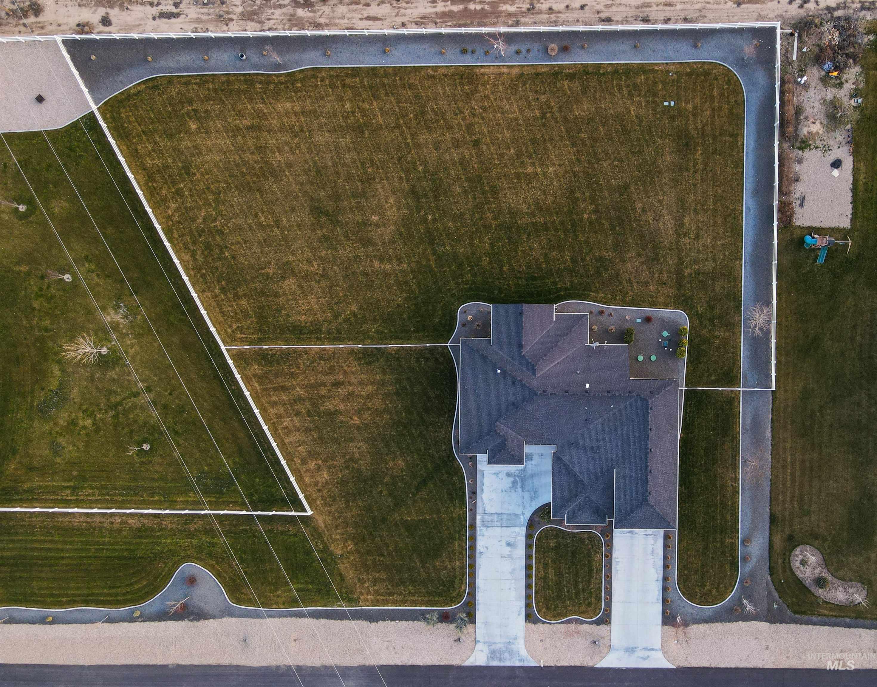 16901 Spring Meadow Drive, Caldwell, Idaho 83607, 4 Bedrooms, 2.5 Bathrooms, Residential For Sale, Price $1,199,900,MLS 98977049