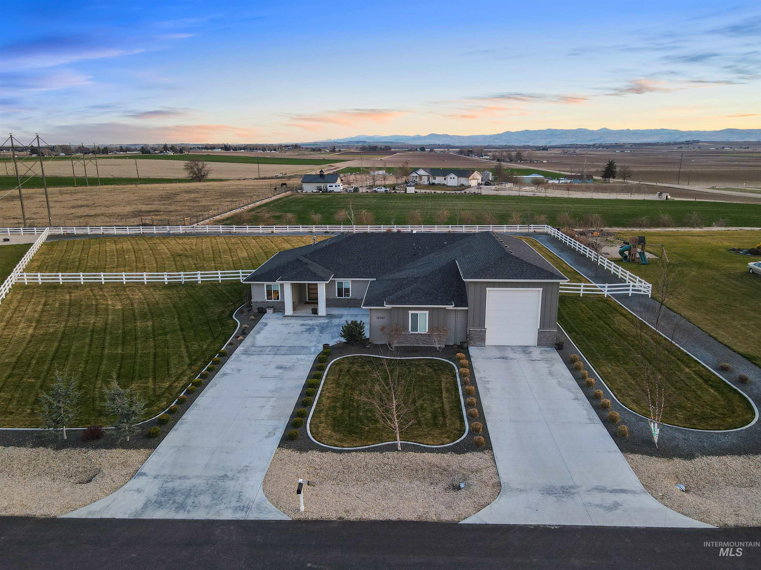 16901 Spring Meadow Drive, Caldwell, Idaho 83607, 4 Bedrooms, 2.5 Bathrooms, Residential For Sale, Price $1,199,900,MLS 98977049