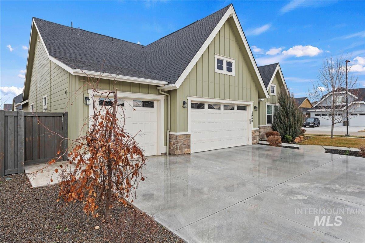 3960 E Mardia Street, Meridian, Idaho 83642, 3 Bedrooms, 2.5 Bathrooms, Residential For Sale, Price $635,000, 98977051