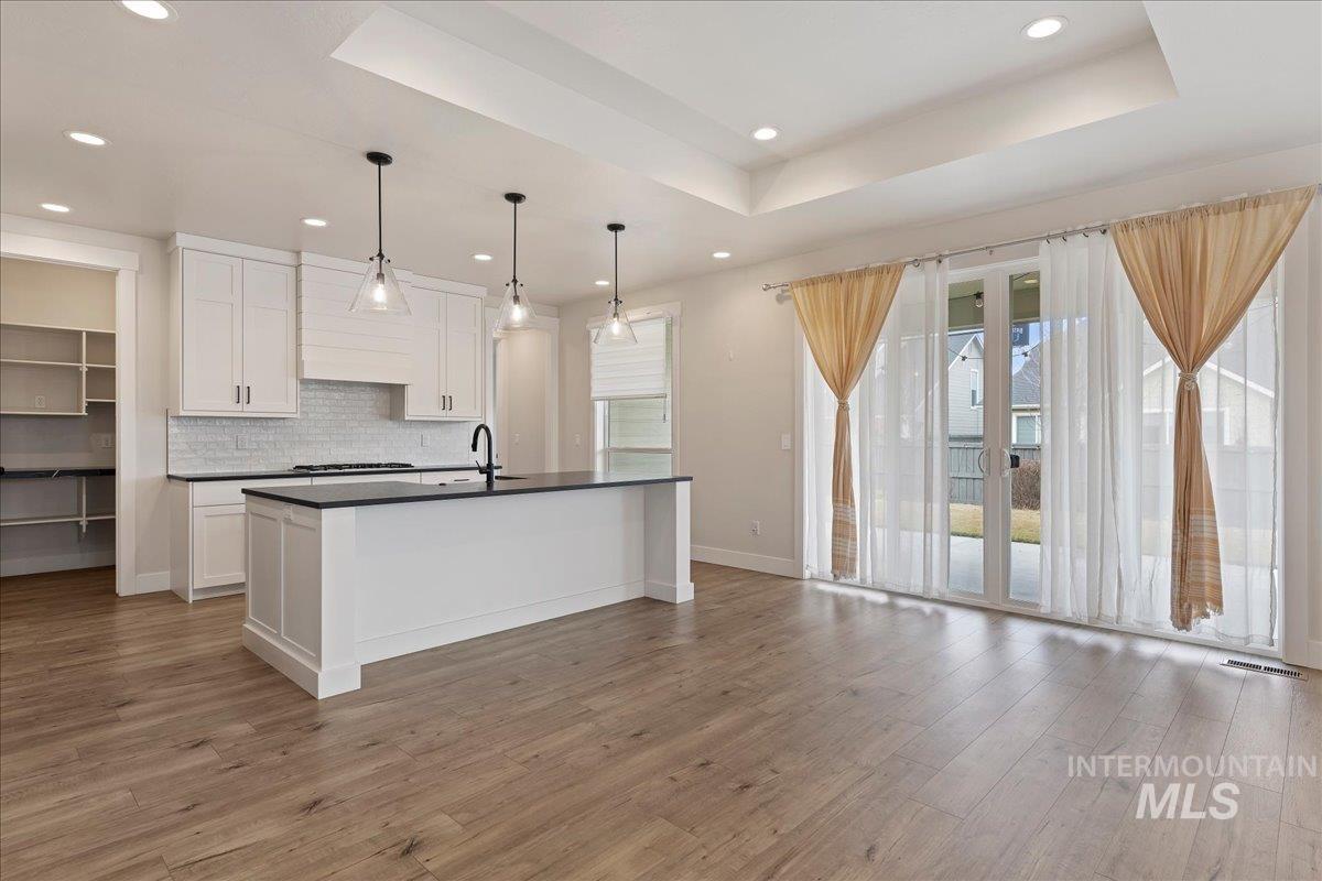 3960 E Mardia Street, Meridian, Idaho 83642, 3 Bedrooms, 2.5 Bathrooms, Residential For Sale, Price $635,000, 98977051