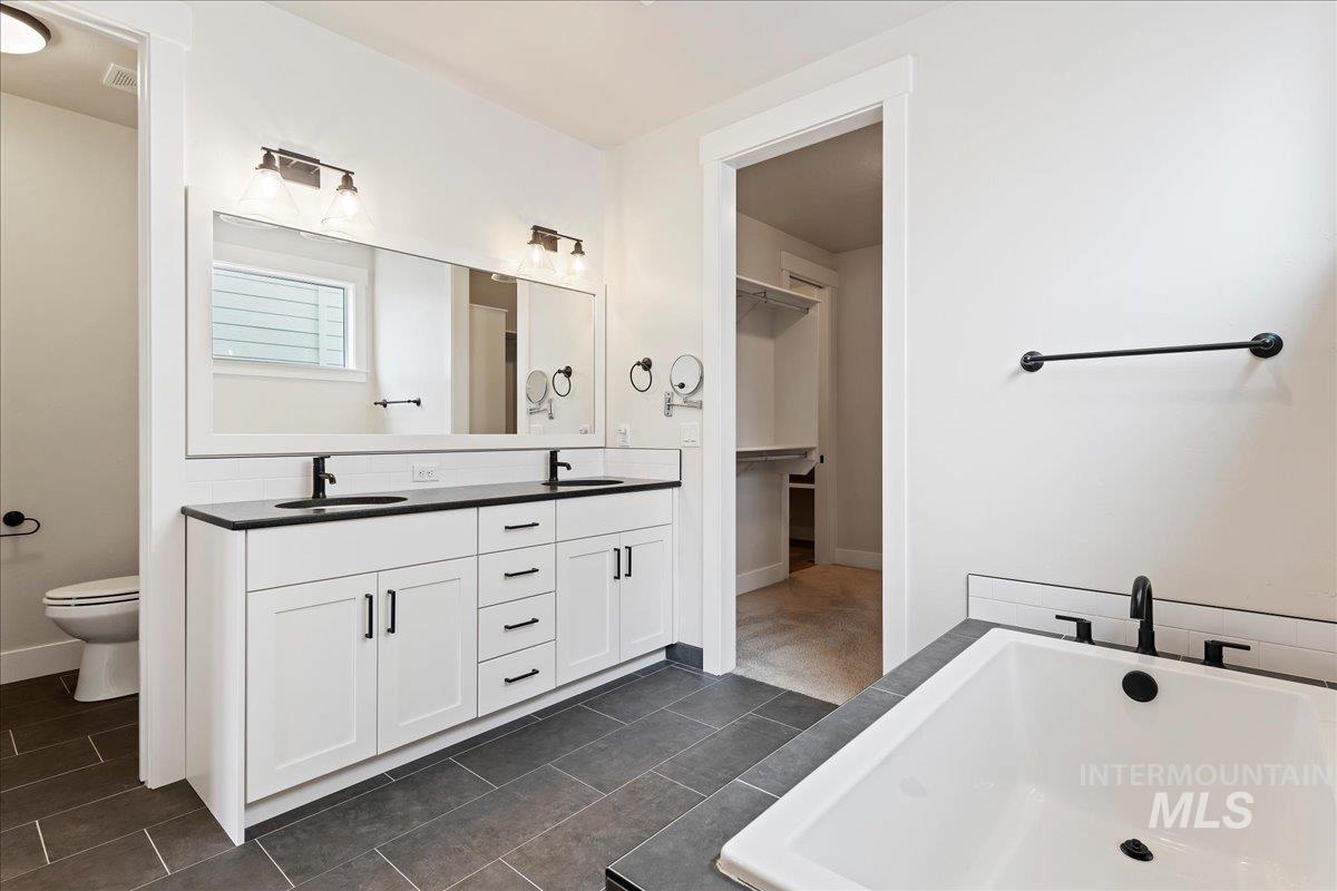 3960 E Mardia Street, Meridian, Idaho 83642, 3 Bedrooms, 2.5 Bathrooms, Residential For Sale, Price $635,000, 98977051