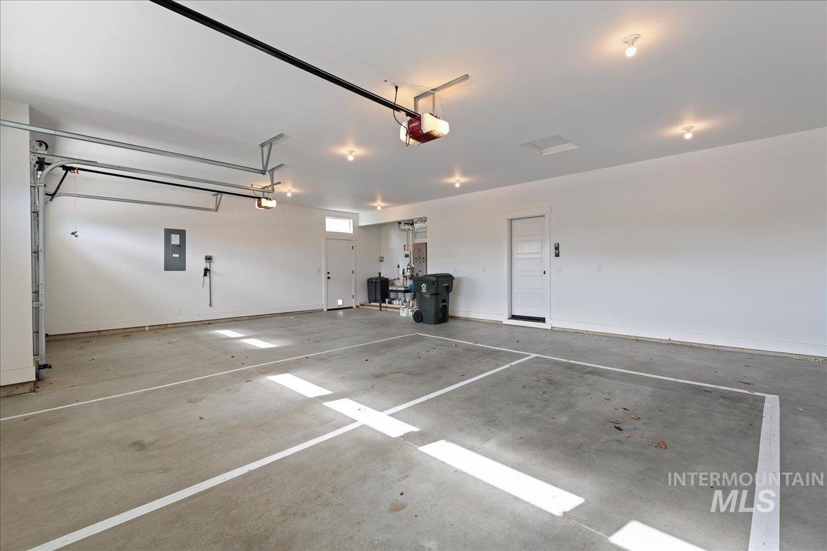 3960 E Mardia Street, Meridian, Idaho 83642, 3 Bedrooms, 2.5 Bathrooms, Residential For Sale, Price $635,000, 98977051