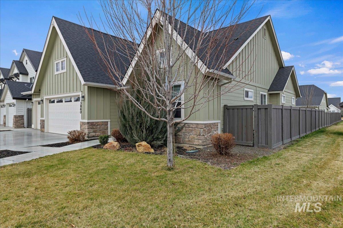 3960 E Mardia Street, Meridian, Idaho 83642, 3 Bedrooms, 2.5 Bathrooms, Residential For Sale, Price $635,000, 98977051