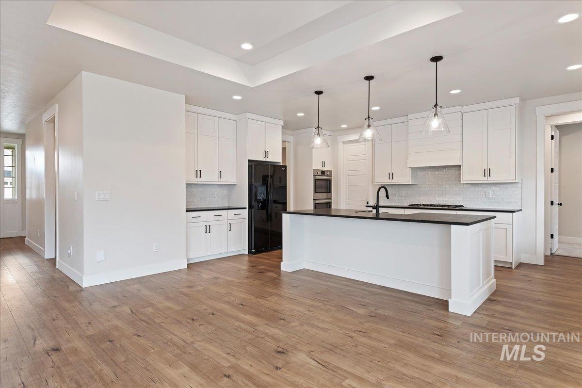 3960 E Mardia Street, Meridian, Idaho 83642, 3 Bedrooms, 2.5 Bathrooms, Residential For Sale, Price $635,000, 98977051