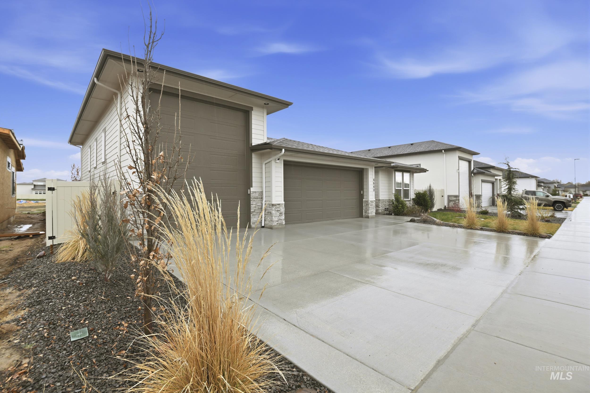 4640 N McKinley Park, Meridian, Idaho 83646, 3 Bedrooms, 2.5 Bathrooms, Residential For Sale, Price $859,900, 98977052