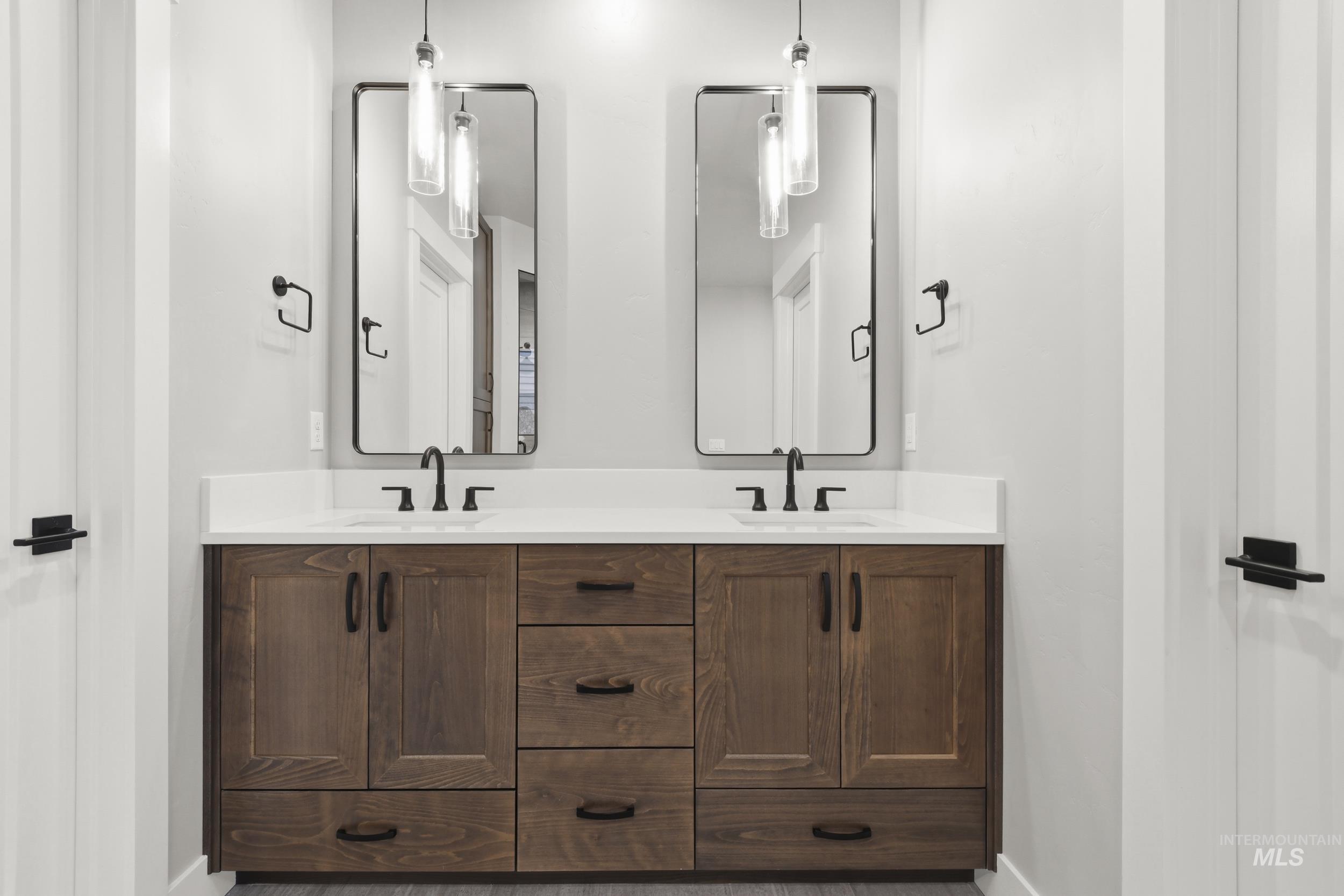 4640 N McKinley Park, Meridian, Idaho 83646, 3 Bedrooms, 2.5 Bathrooms, Residential For Sale, Price $859,900, 98977052