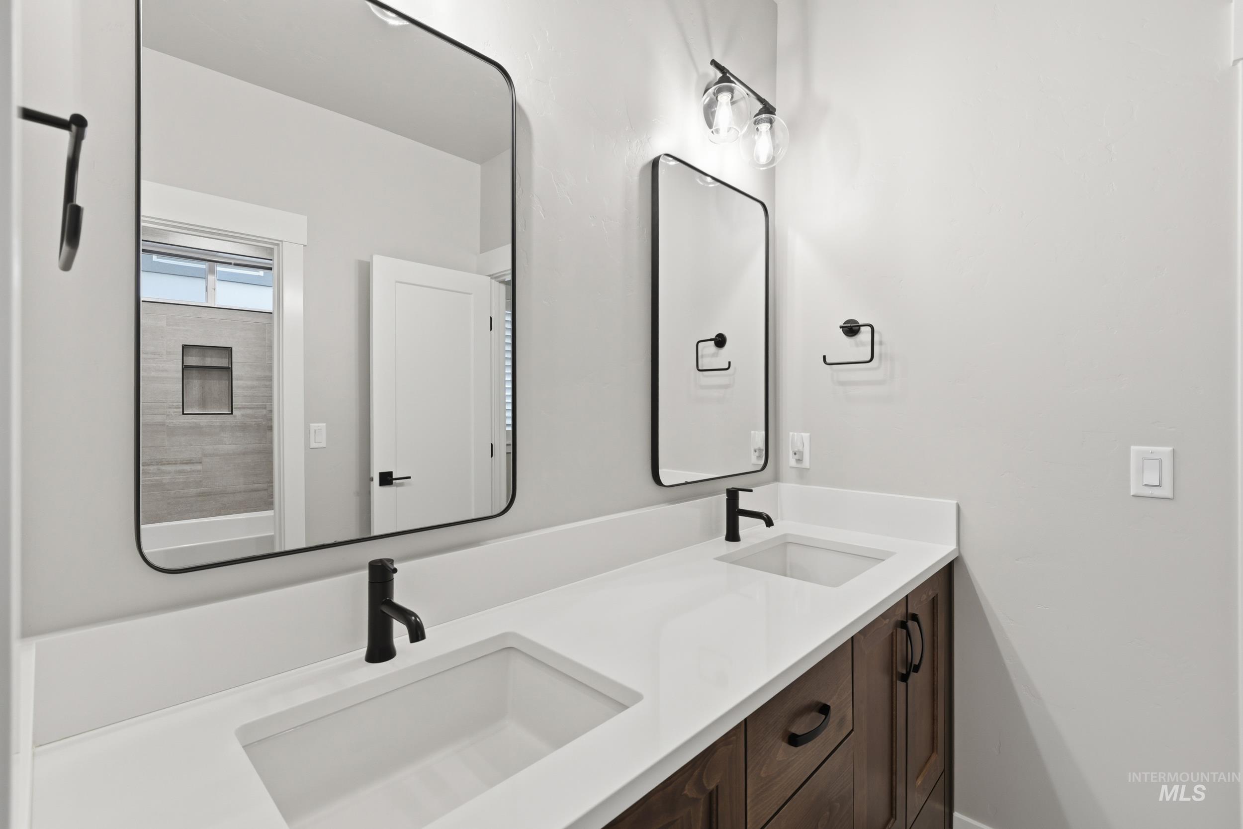 4640 N McKinley Park, Meridian, Idaho 83646, 3 Bedrooms, 2.5 Bathrooms, Residential For Sale, Price $859,900, 98977052