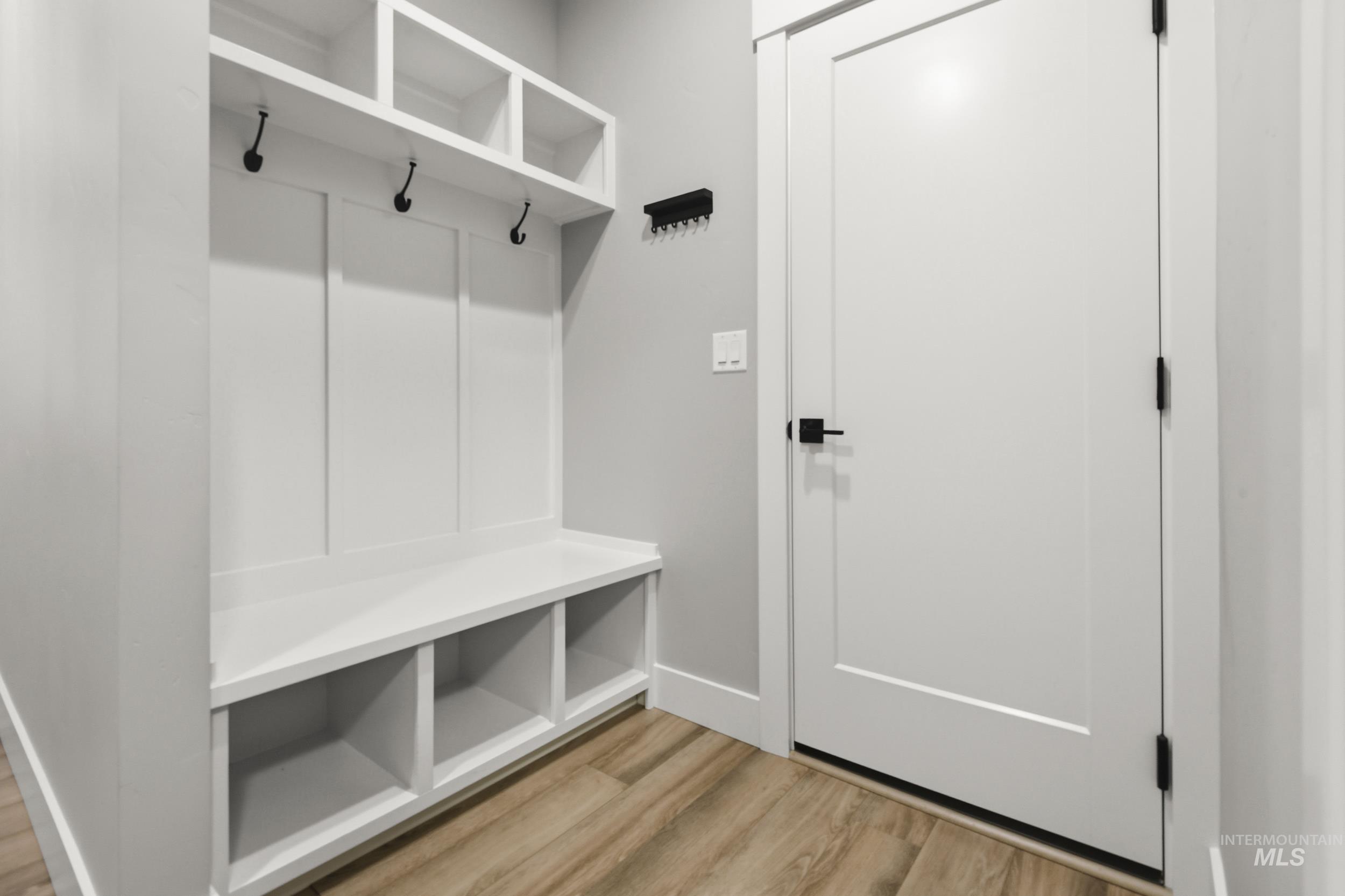 4640 N McKinley Park, Meridian, Idaho 83646, 3 Bedrooms, 2.5 Bathrooms, Residential For Sale, Price $859,900, 98977052